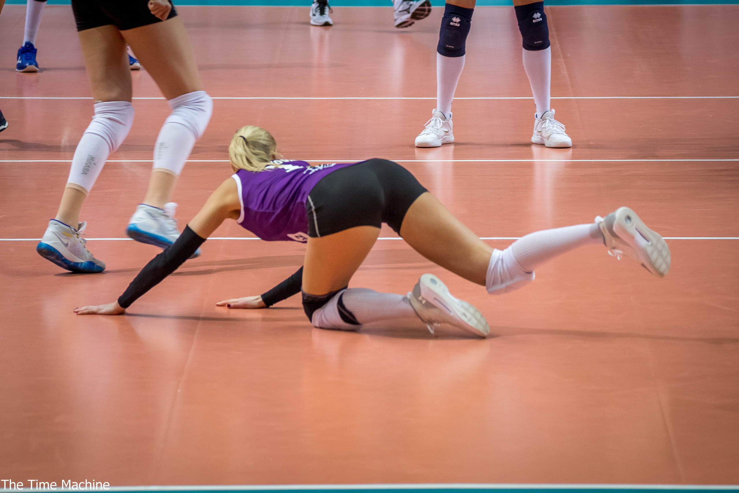 ЖОПКИ. Фотограф для маркетплейсов Михаил Бове