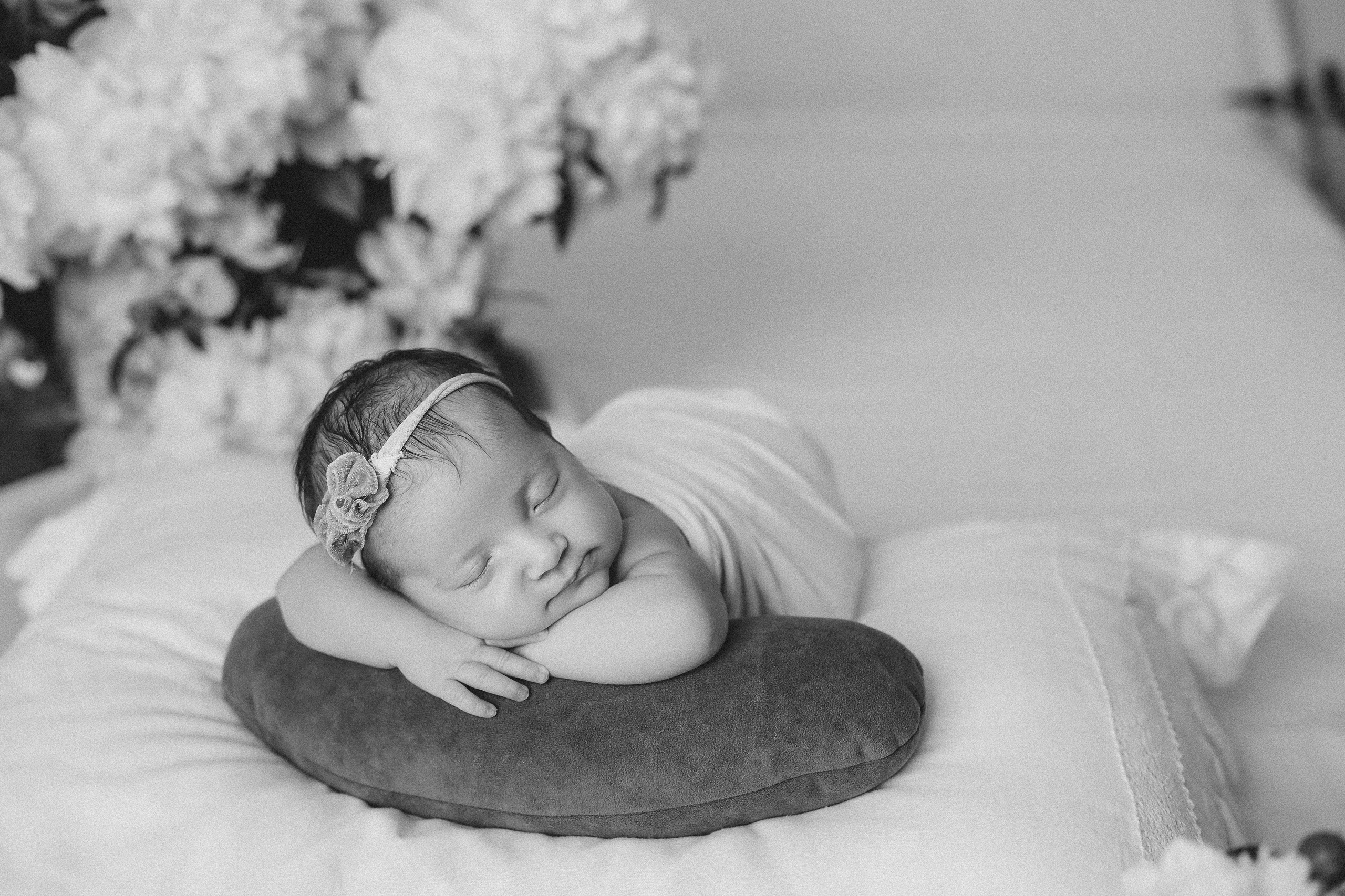 ЧБ и МАКРО-КАДРЫ. Детский, семейный и фотограф новорождённых в Ярославле Анна Салова