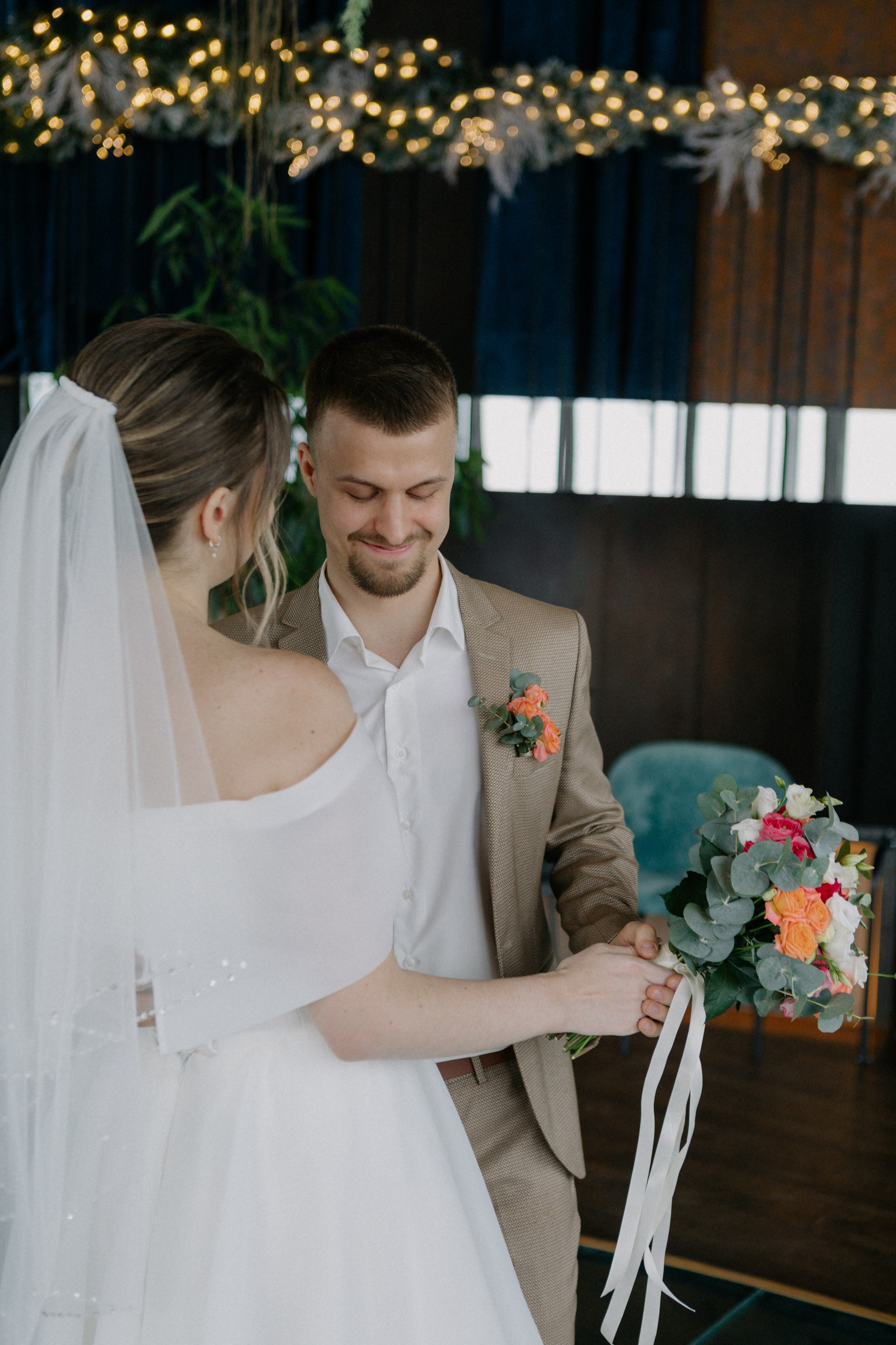 Ксюша и Илья. Утро в отеле роспись в Birds. Свадебный и портретный фотограф в Москве Анастасия Масюк