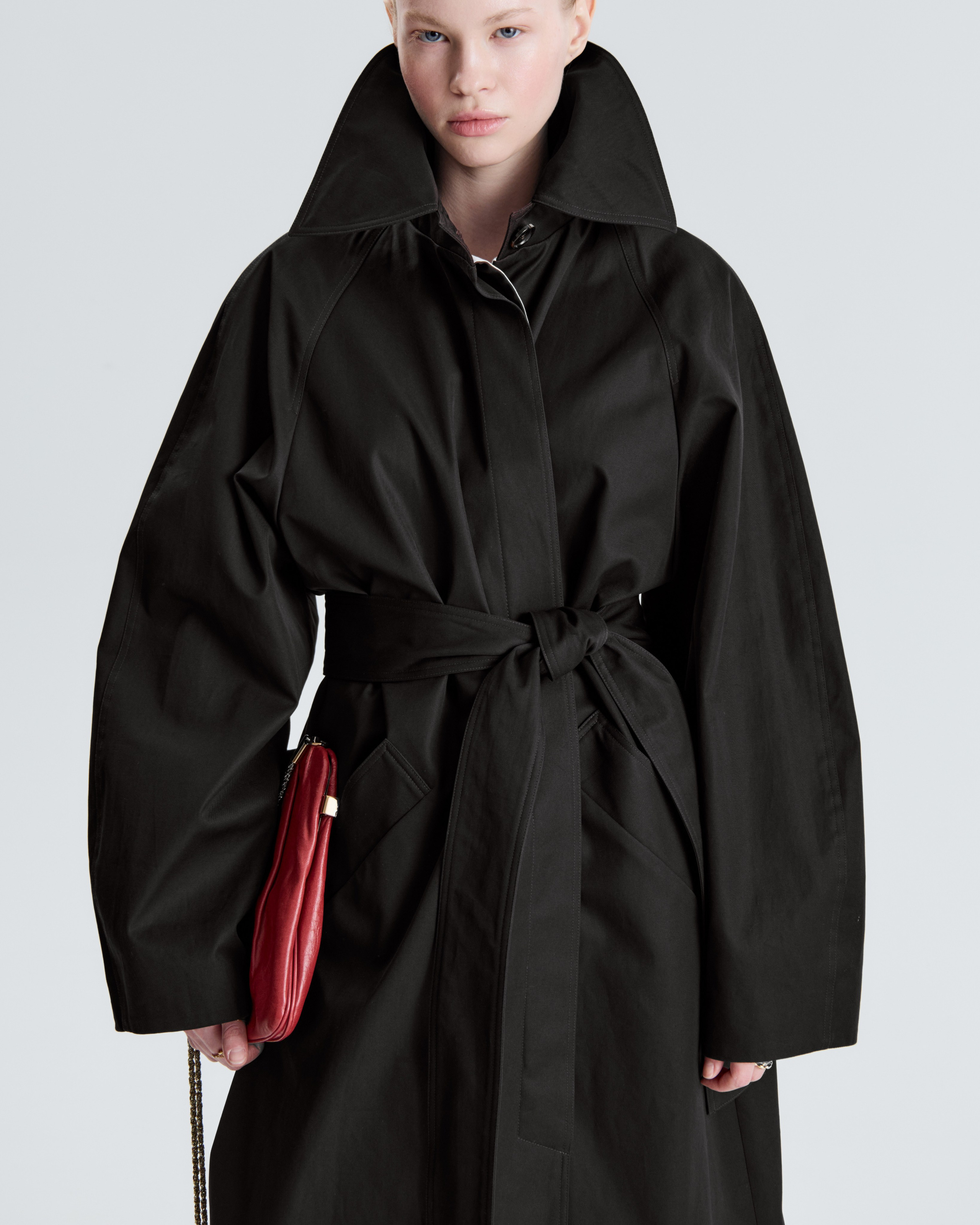 Room513. Фотограф и видеограф для брендов в Москве