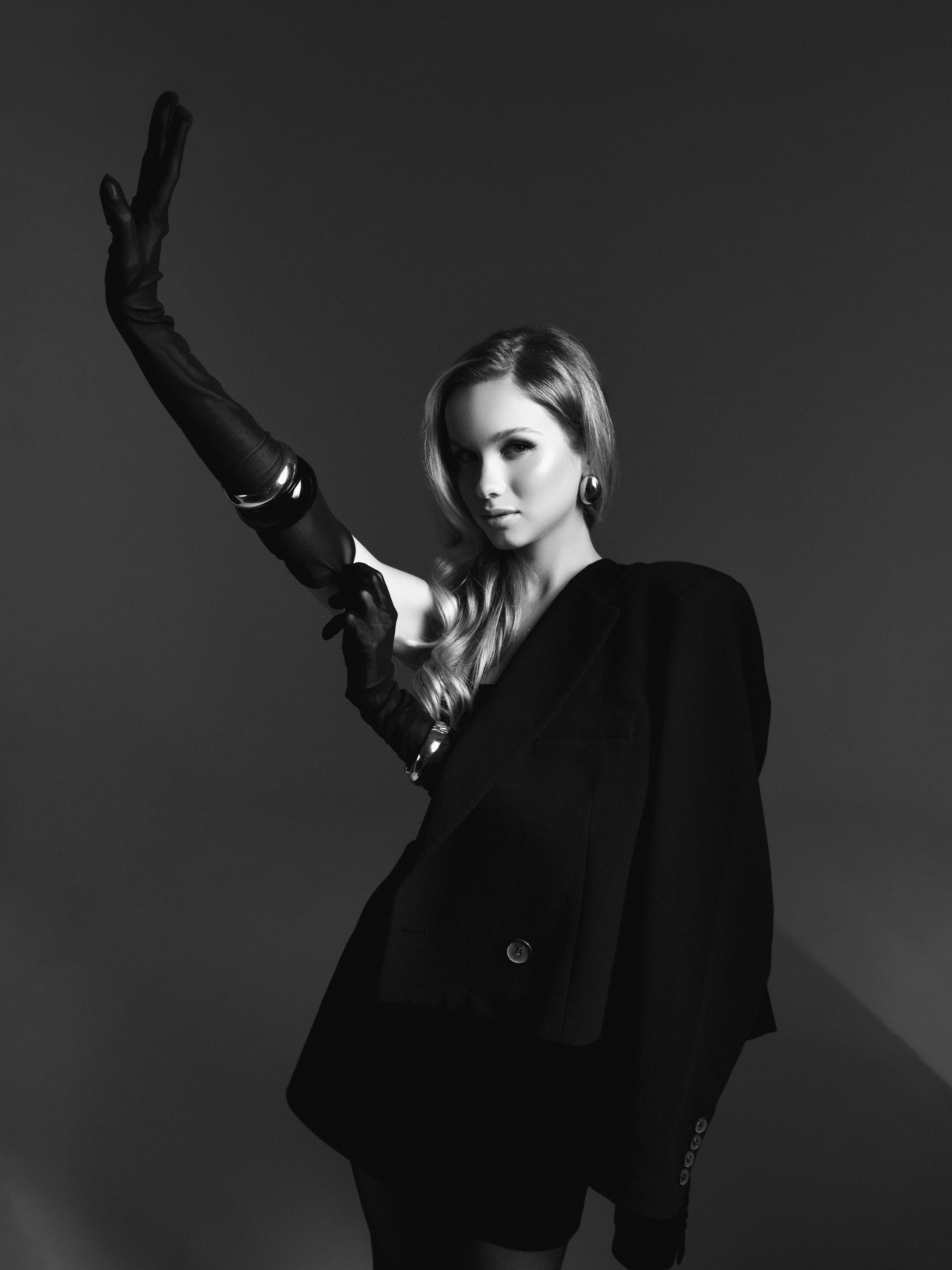 ELIZ. NOIZOMAX Художественный фотограф в Дубай