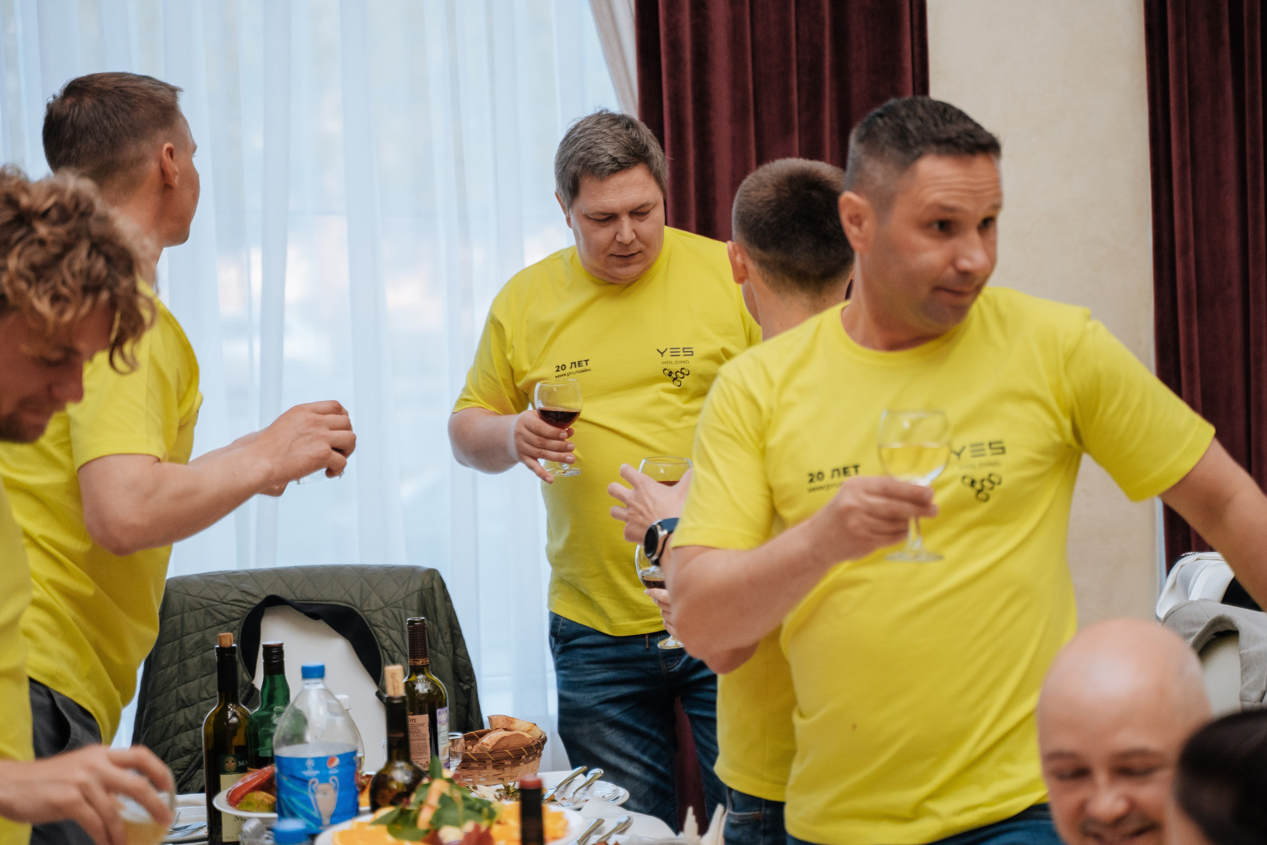 Yes Holding. Свадебный фотограф в Симферополе