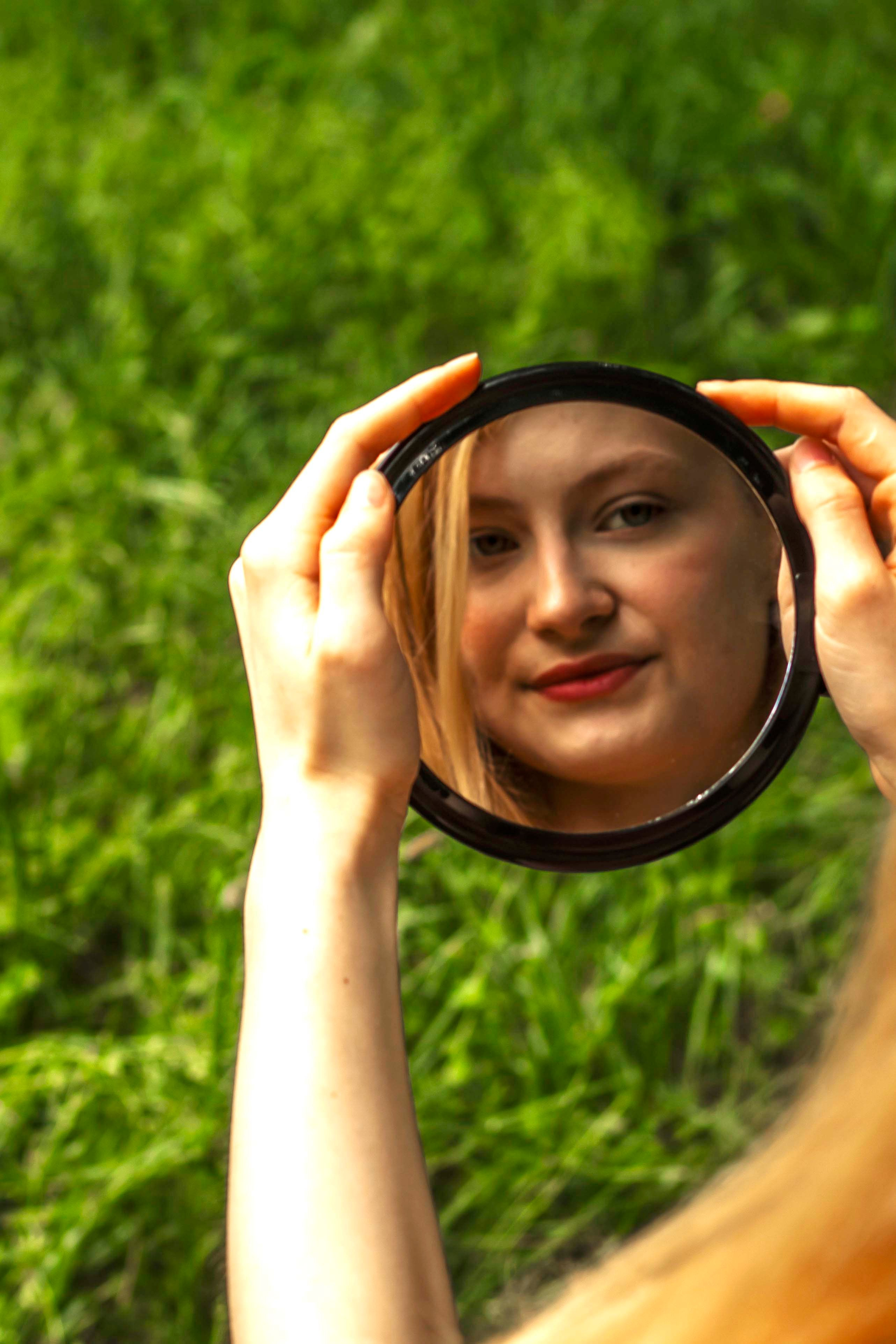 Mirror photo shooting
