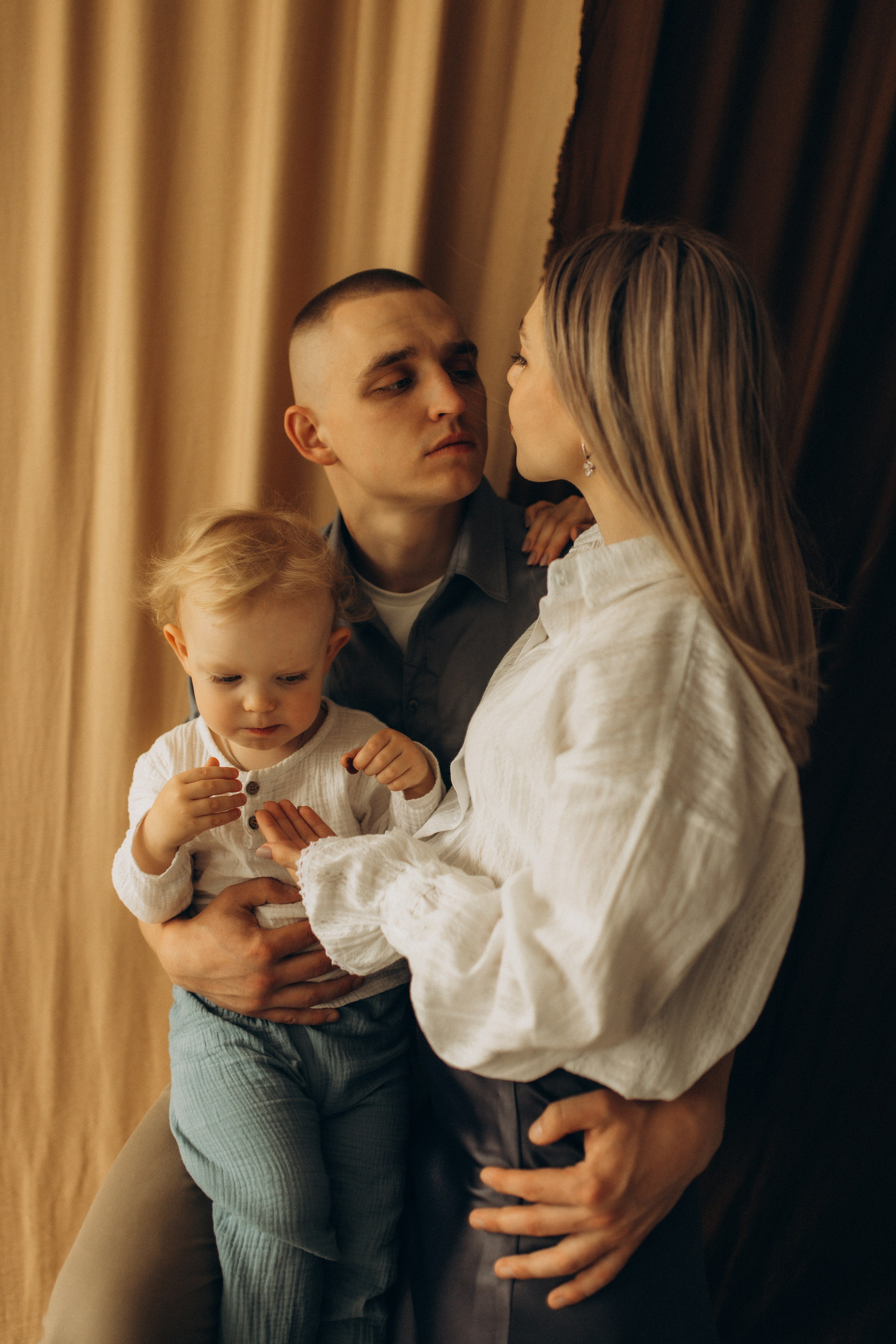 Карина, Леша, Георгий. Семейный фотограф Анастасия Масленникова