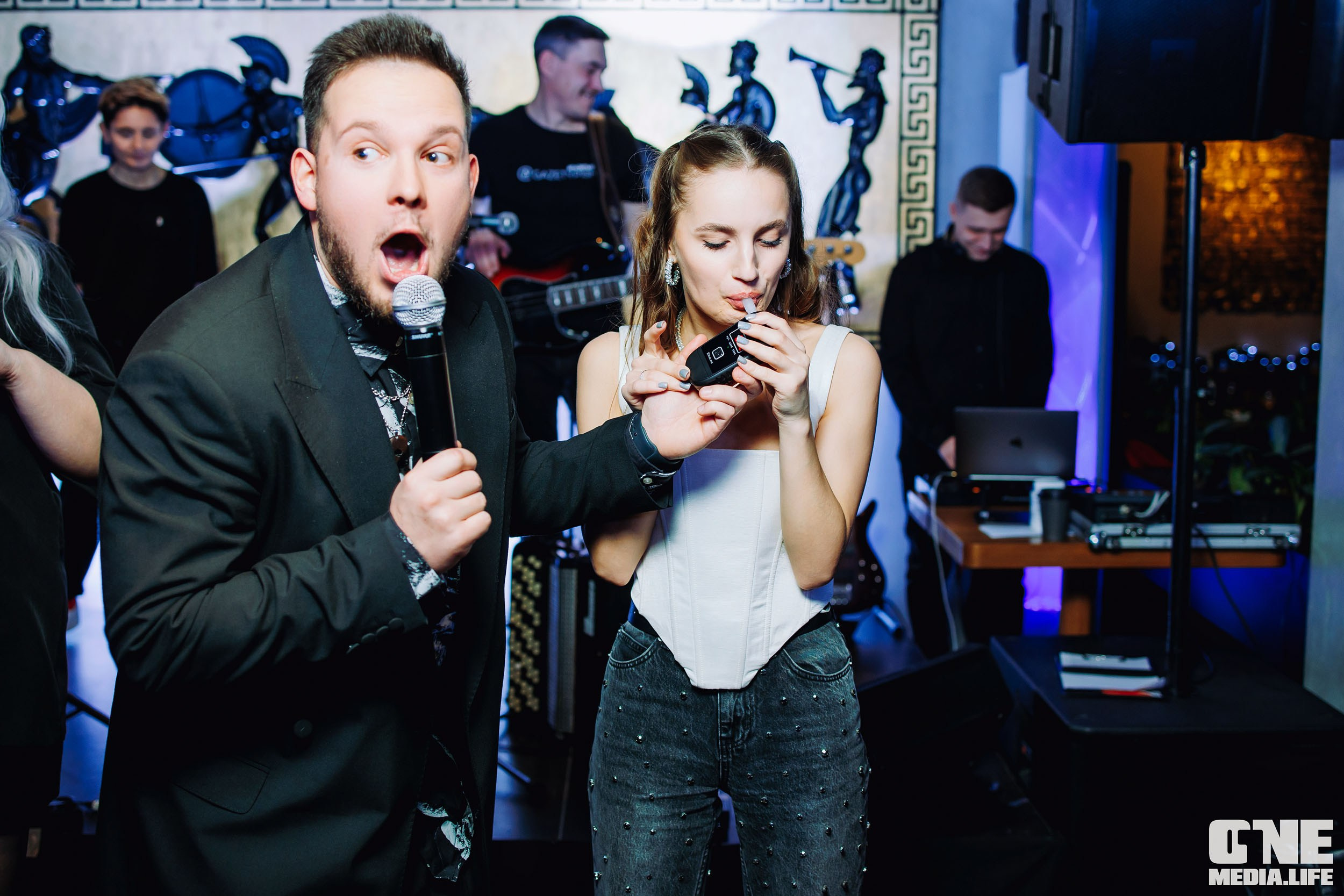 Клубный концерт в El Greco: Братья Грим. One Media Life: фоторепортажи, фотоотчеты с мероприятий и заведений