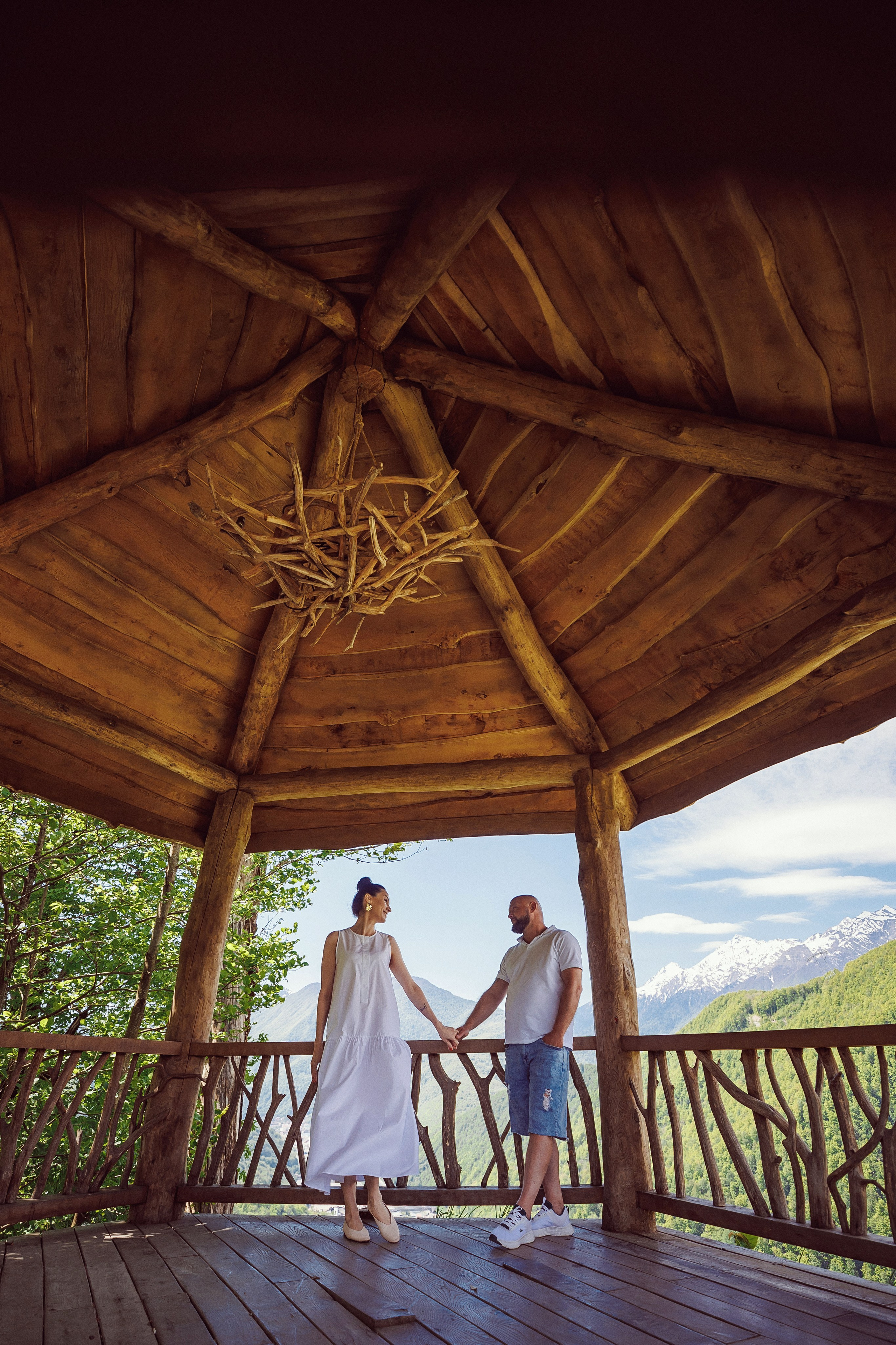 Семейная фотосессия в горах на Красной поляне. Свадебный и семейный фотограф в Сочи Денис Вялов