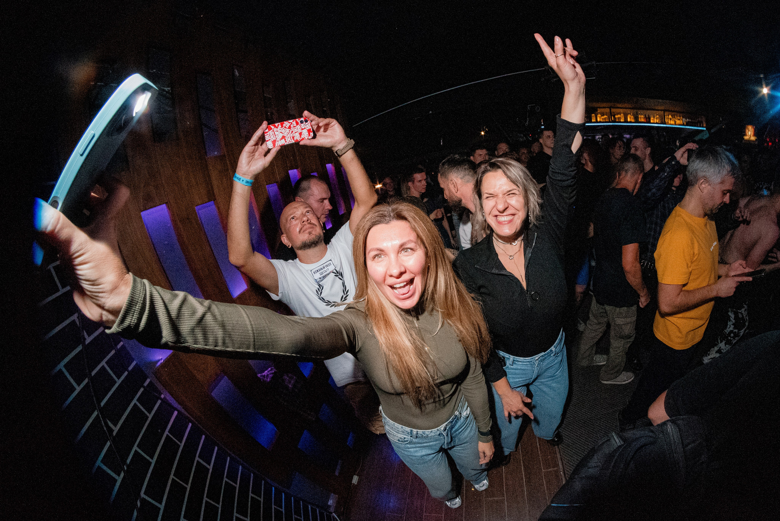 Концерт Distemper в клубе FeRRum. Волгоград. Фотограф в Волгограде и Волжском Александр Горбань