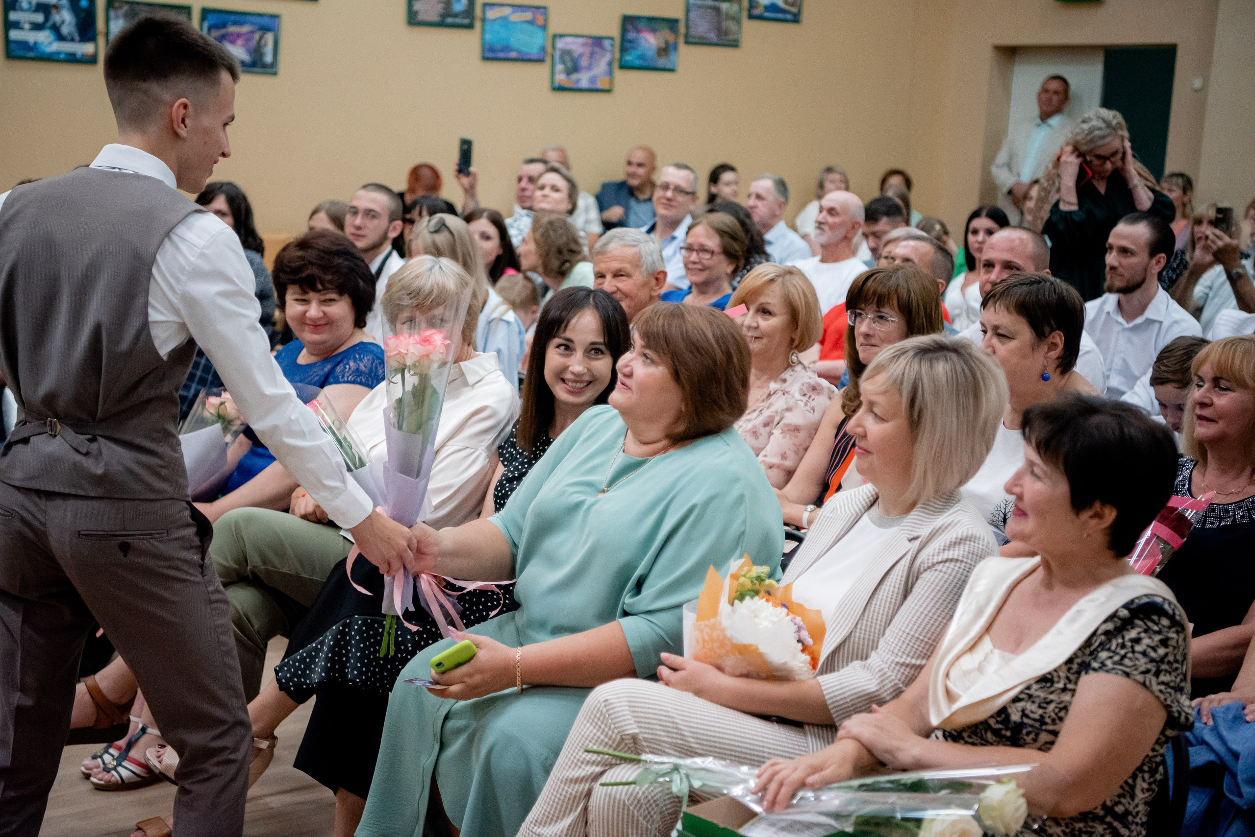 140 Школа. Вручение и Банкет. Сити Холл. Фотограф в Волгограде и Волжском Александр Горбань