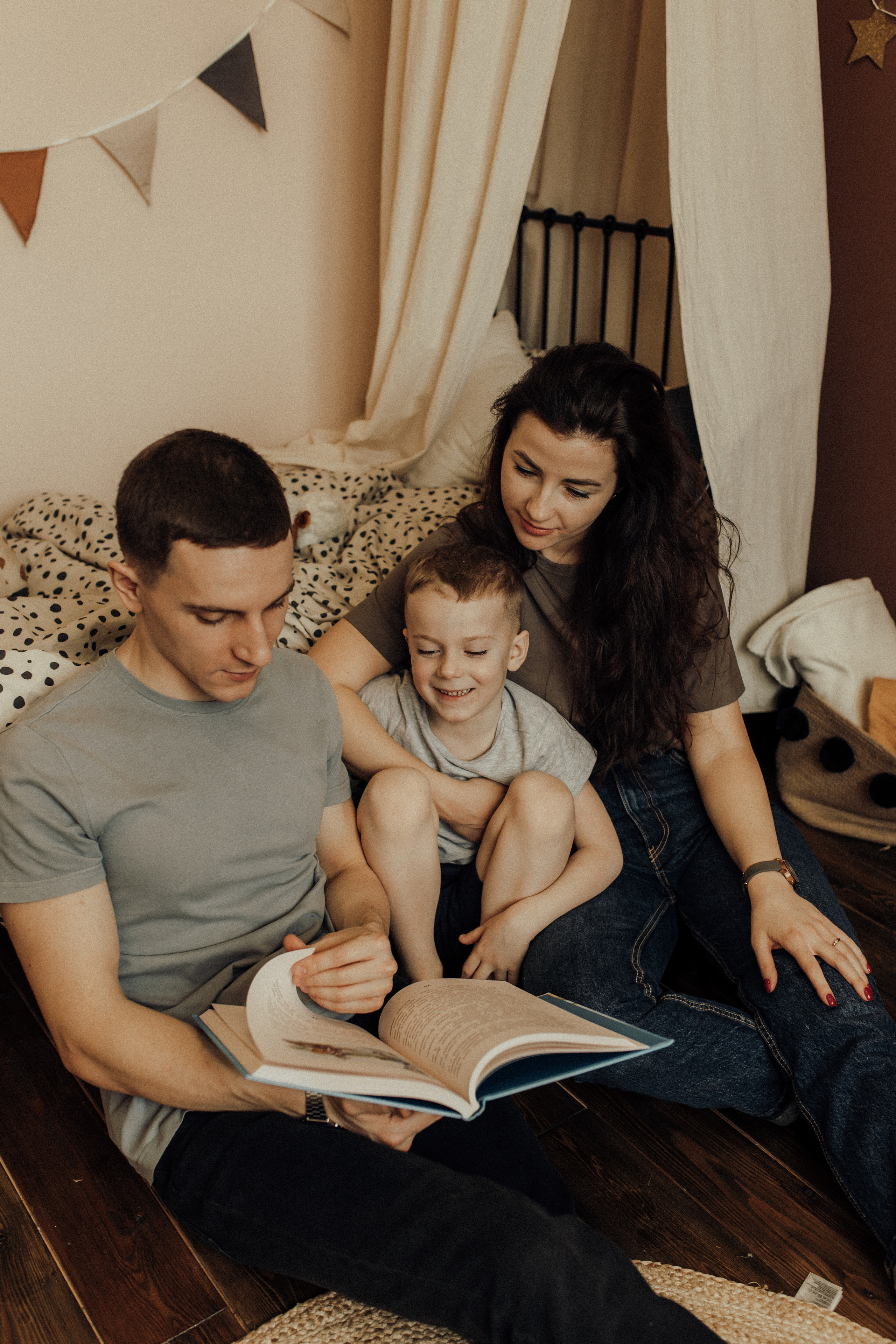 Домашняя фотостудия. Женский и семейный фотограф в Санкт- Петербурге Элина Сухарина