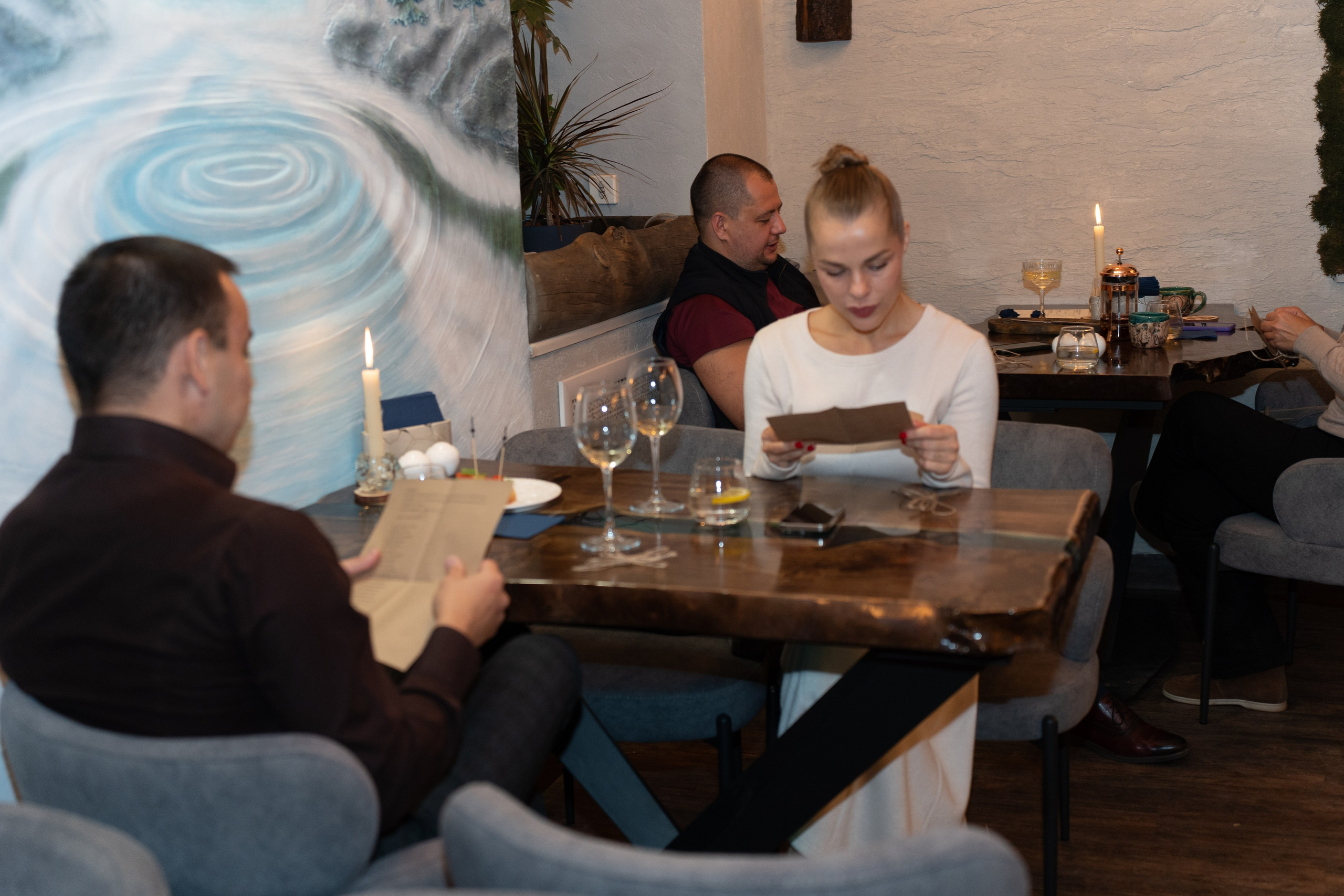 Лед и ложка. Для тех, кто не ждёт удачи, а создаёт её. Каждая фотосессия — это твой момент, твой стиль, твой успех. 📸