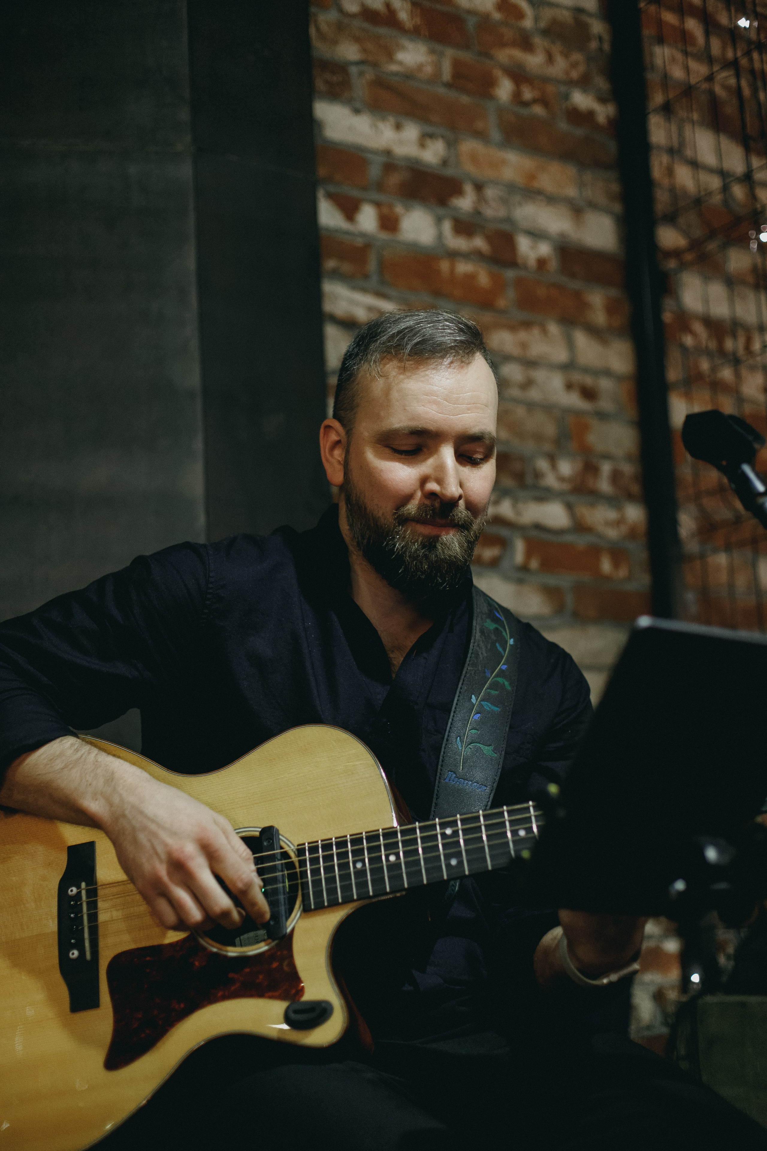 Музыкально-поэтический вечер с Иваном Засухиным. СВОИ. ФОТООТЧЕТЫ-СОБЫТИЯ-МЕСТА