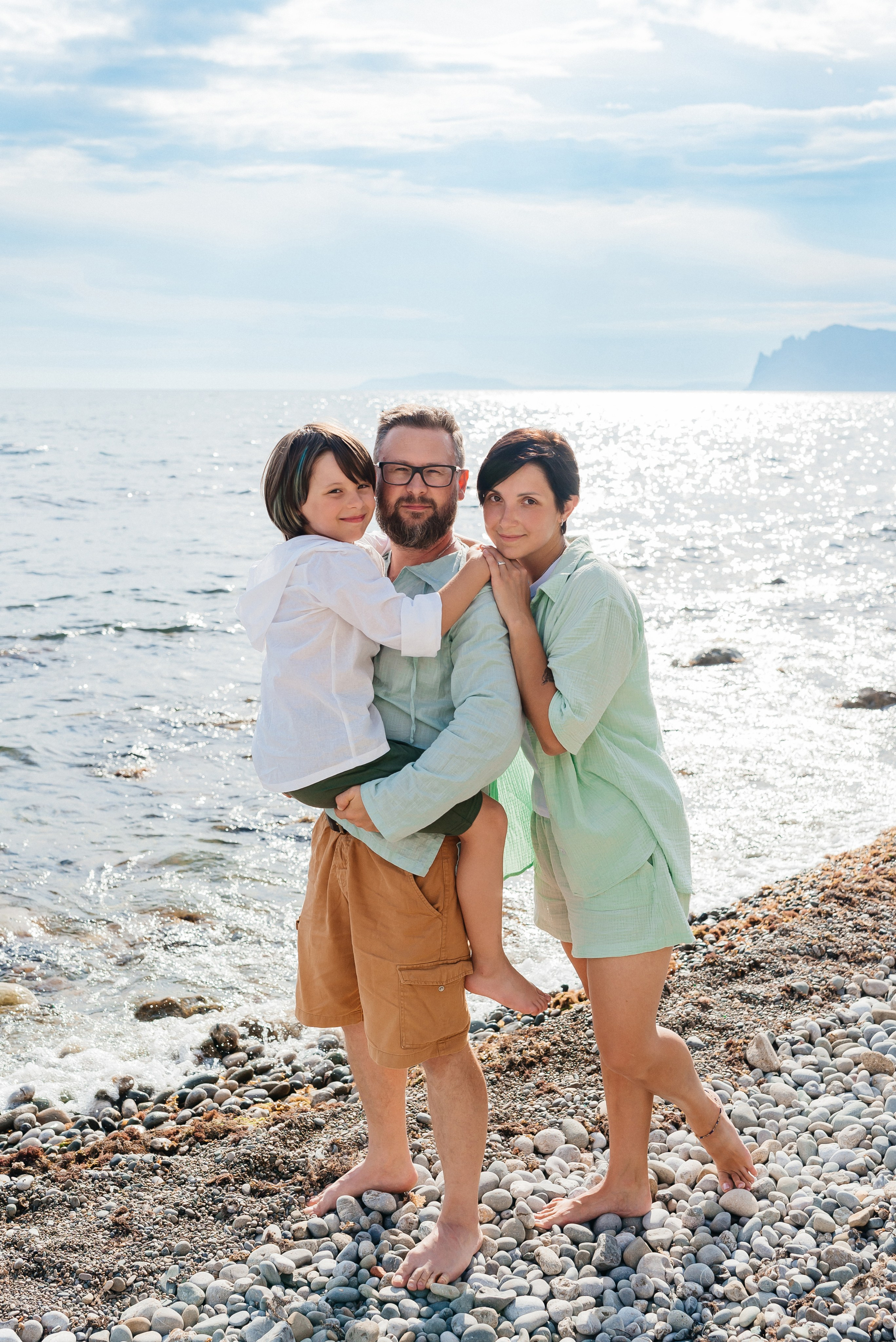 СЕМЕЙНАЯ ФОТОСЕССИЯ У МОРЯ В ОРДЖОНИКИДЗЕ