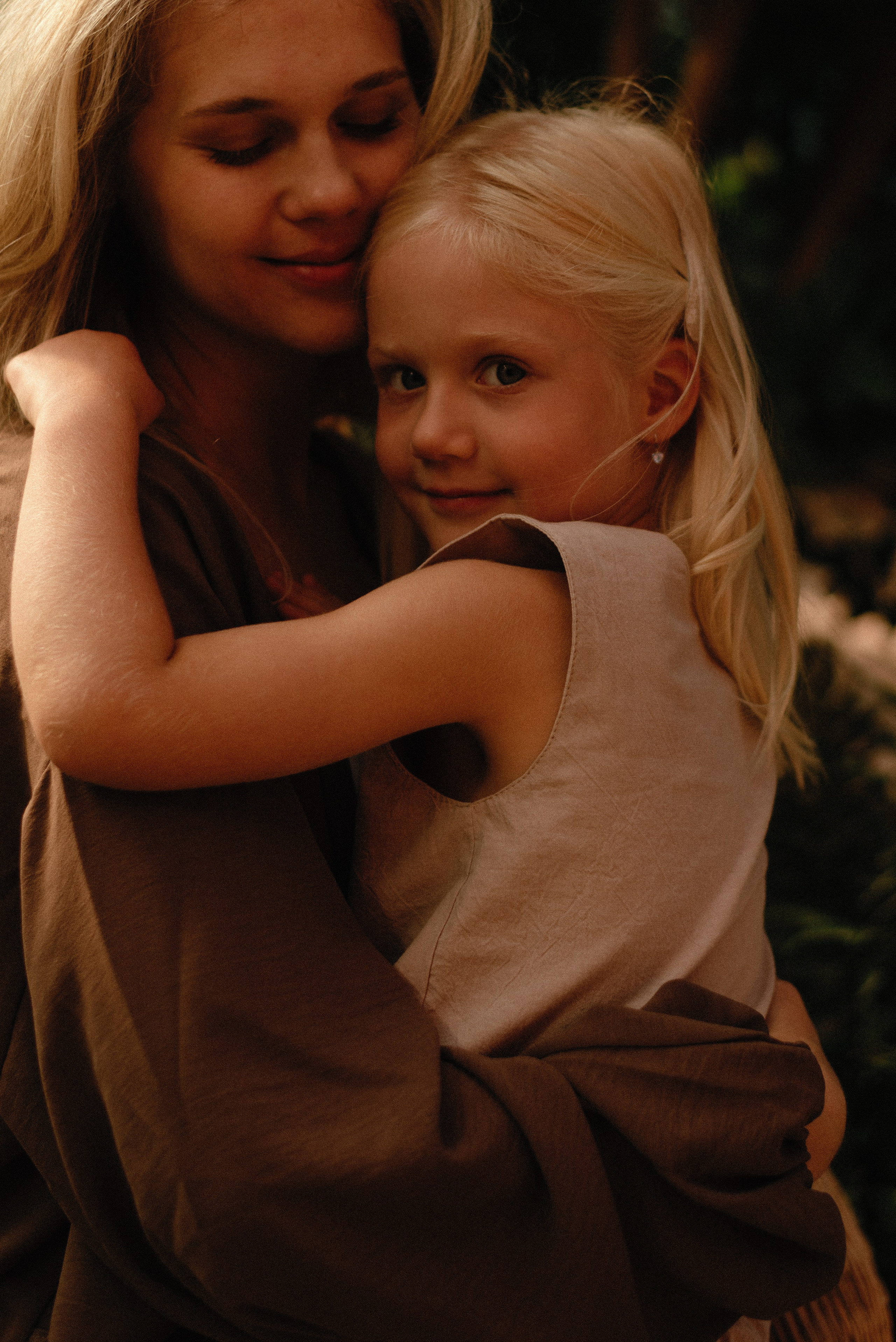 Ангелина и Таня