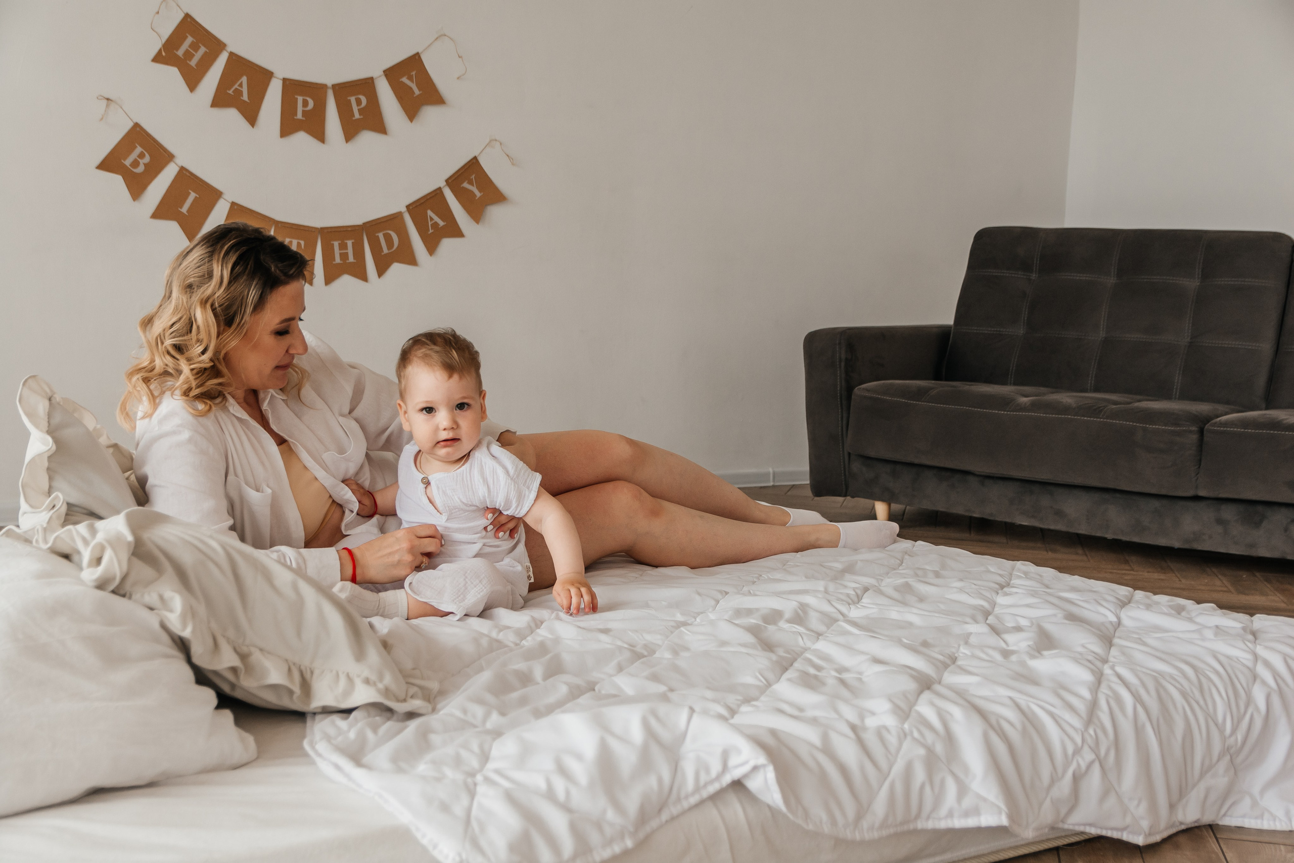 Фотосессия годика минимализм. Семейный и детский фотограф Кущ Наташа