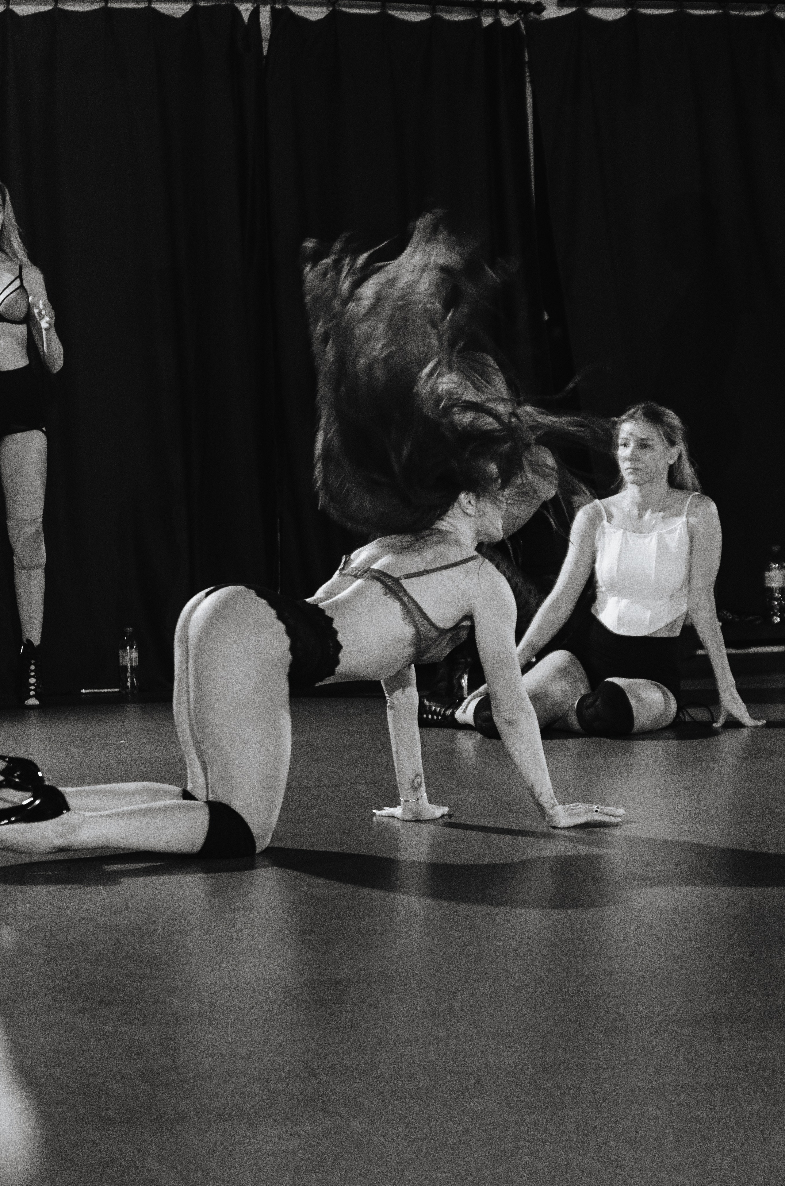 Мастер-классы по High Heels/Girly hip-hop от Оксаны ATTA. Денисова Аля — фотограф для парных съемок и индивидуальных историй в Барнауле