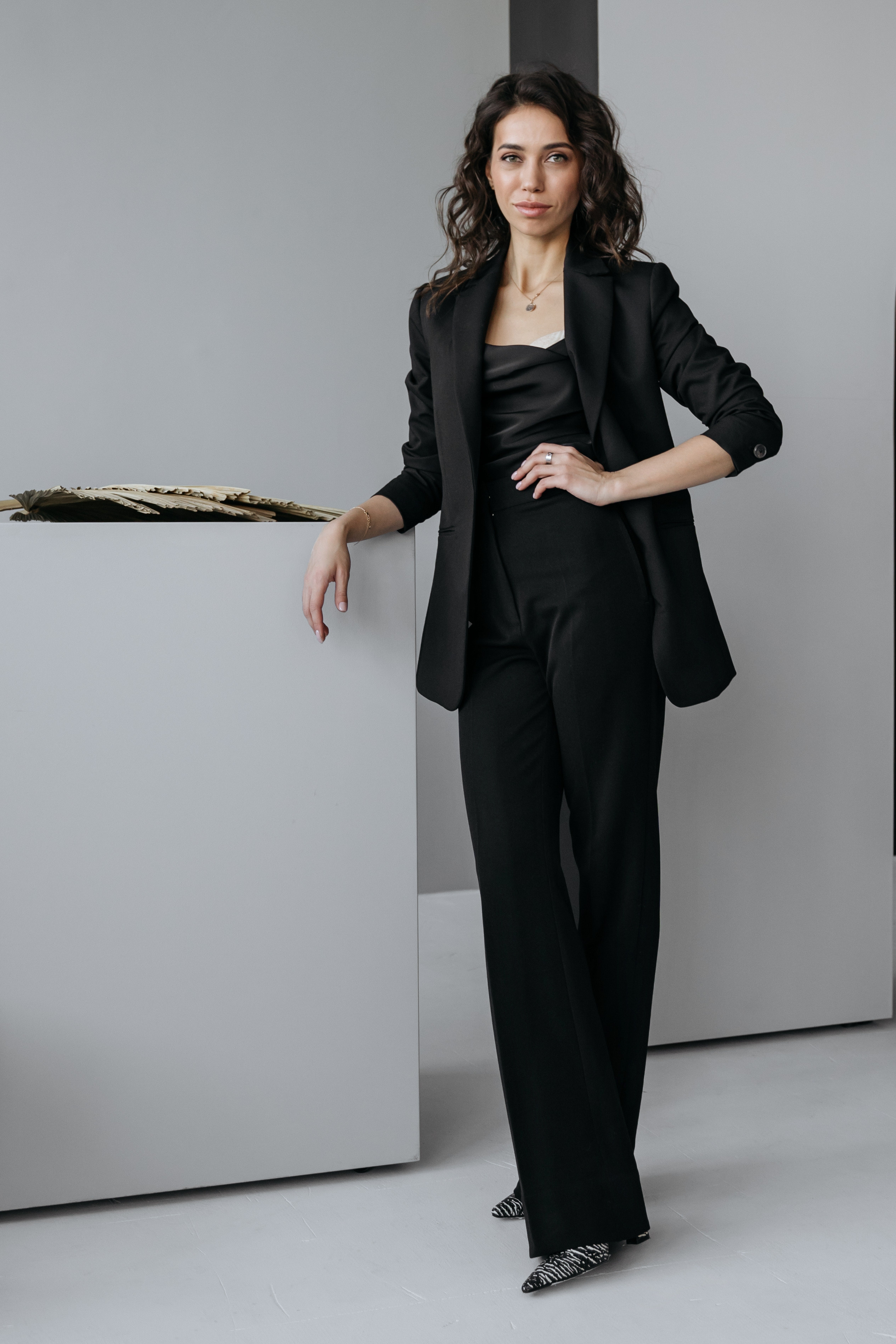 Кредитный брокер. Фотограф для брендов одежды и маркетплейсов в Москве Рита Винтер