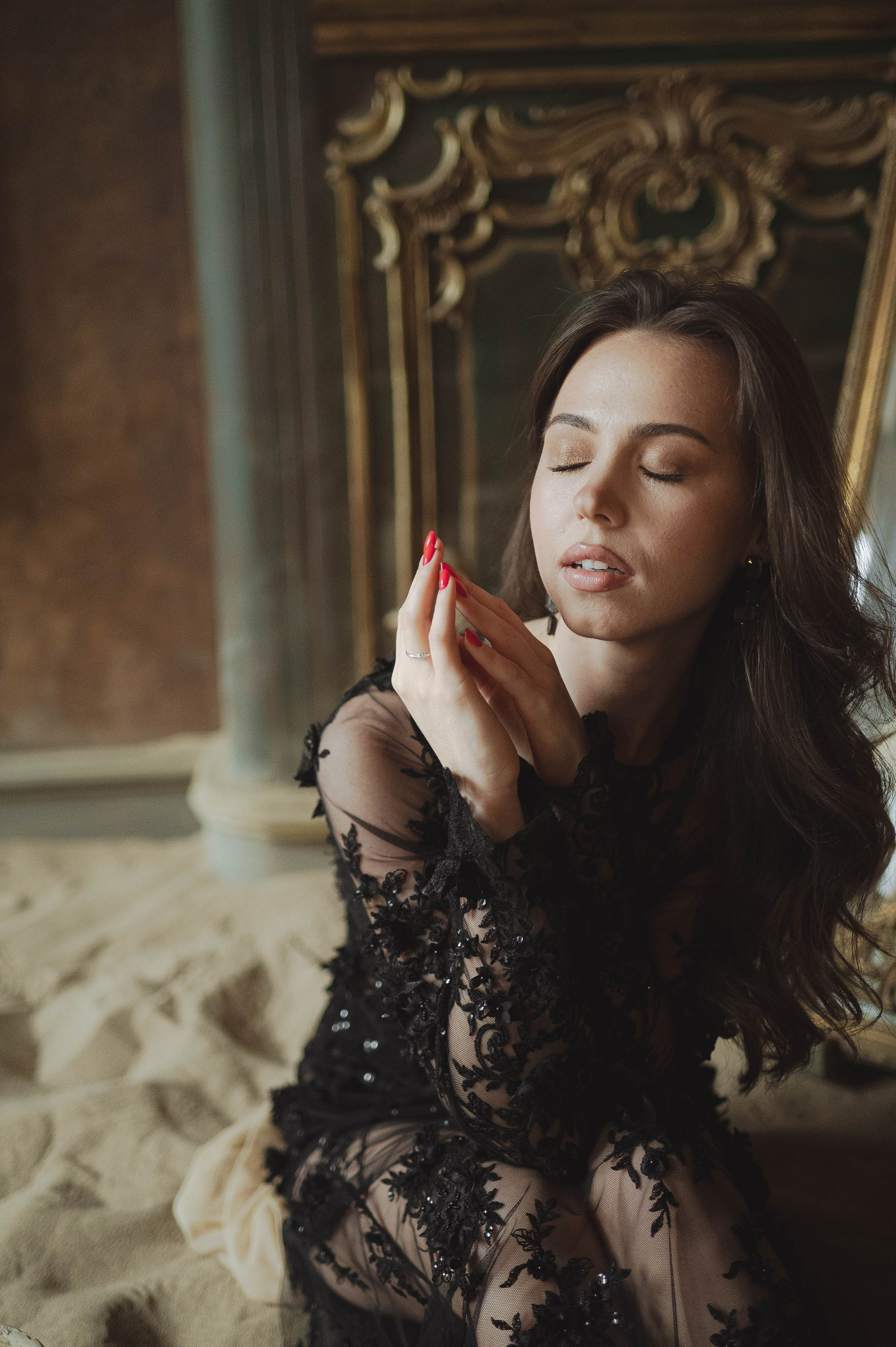 Фотостудия с песком и полотнами ткани. Свадебный фотограф Татьяна Лейн в Санкт-Петербурге