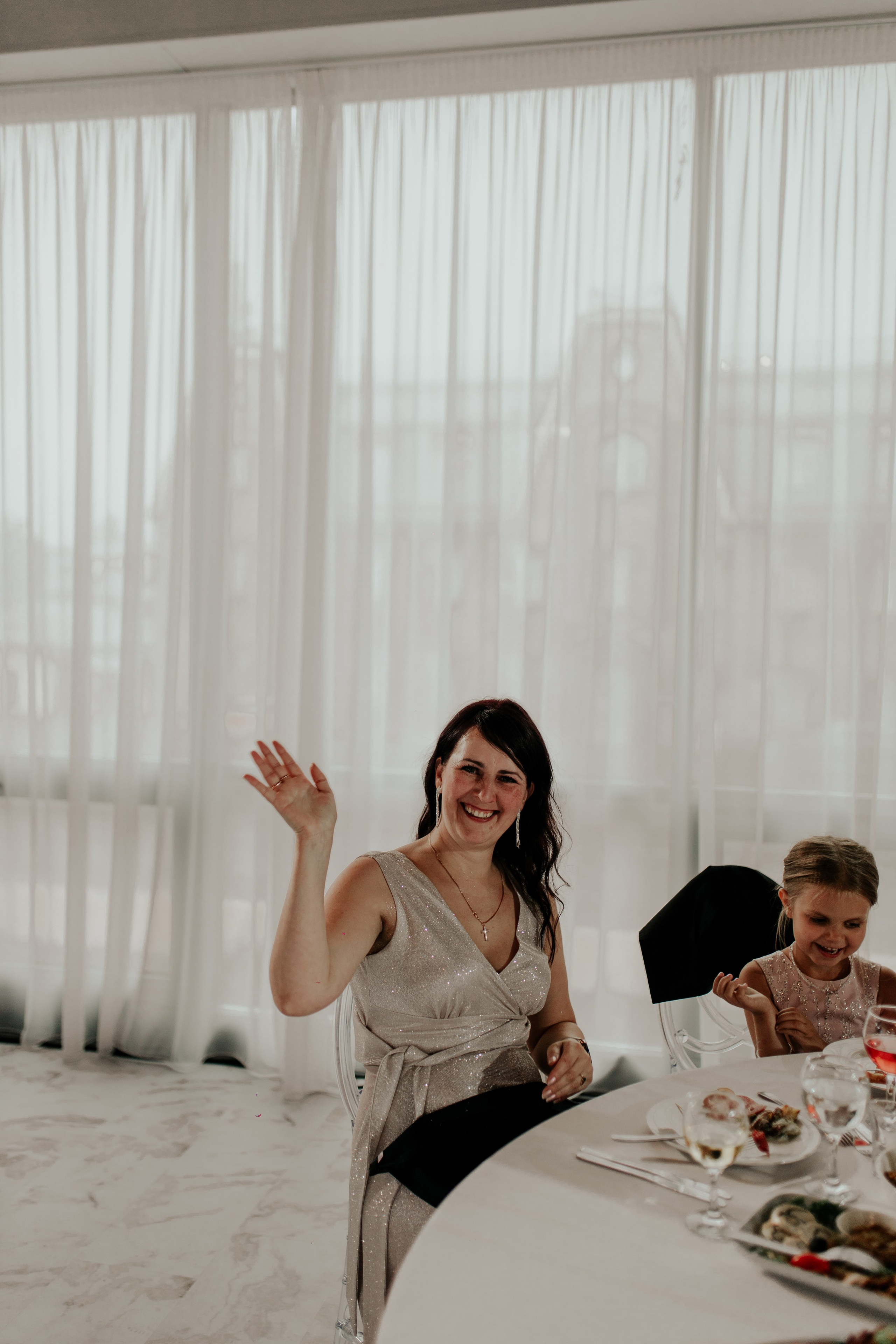 Свадебный банкет в Санкт-Петербурге — Трогательная фотосессия с родными и лавстори. Фотограф в Санкт-Петербурге Лиза Семченкова