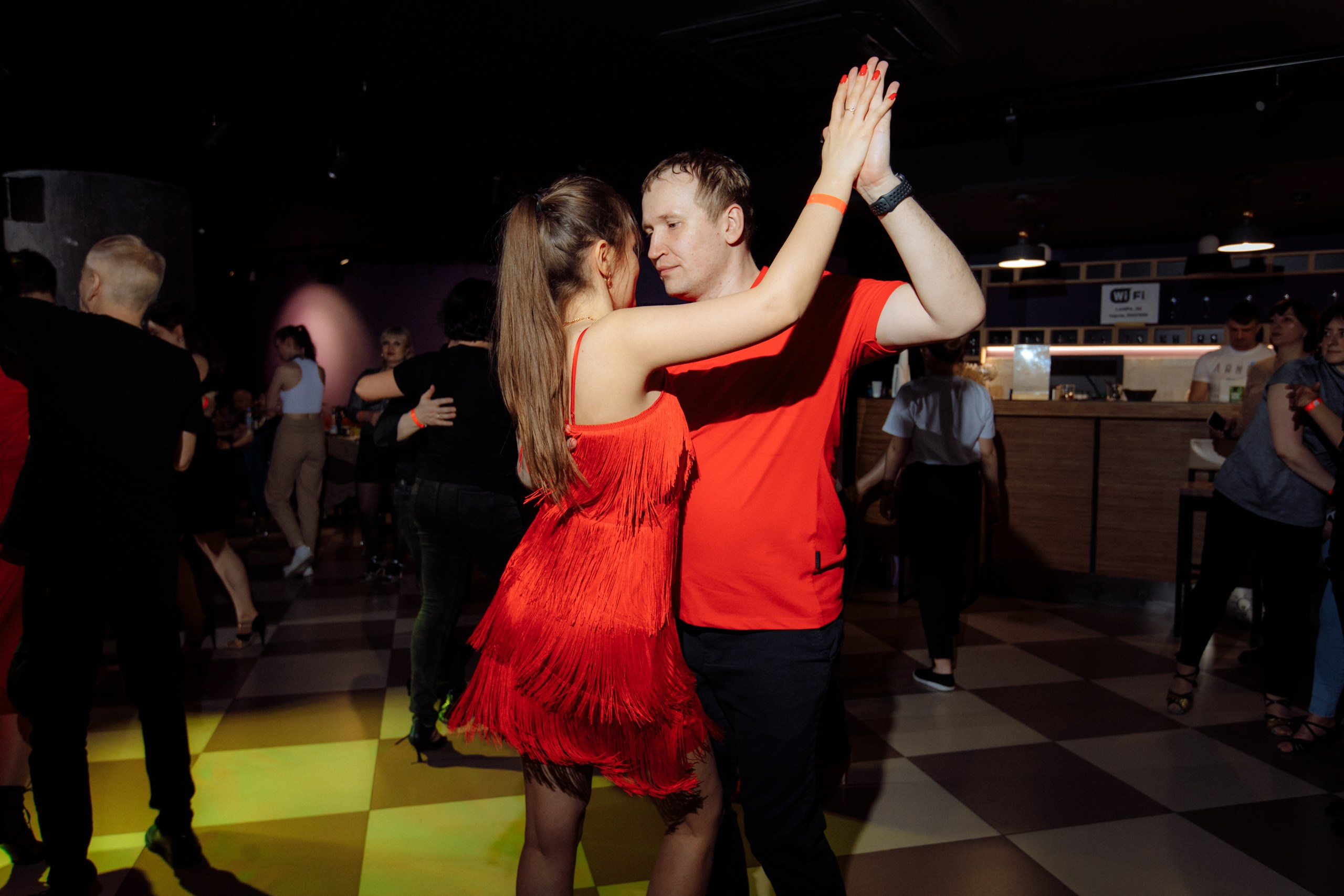 ISALSА. Вечеринка в школе танцев. Свадебный фотограф в Ярославле Анастасия Архипова