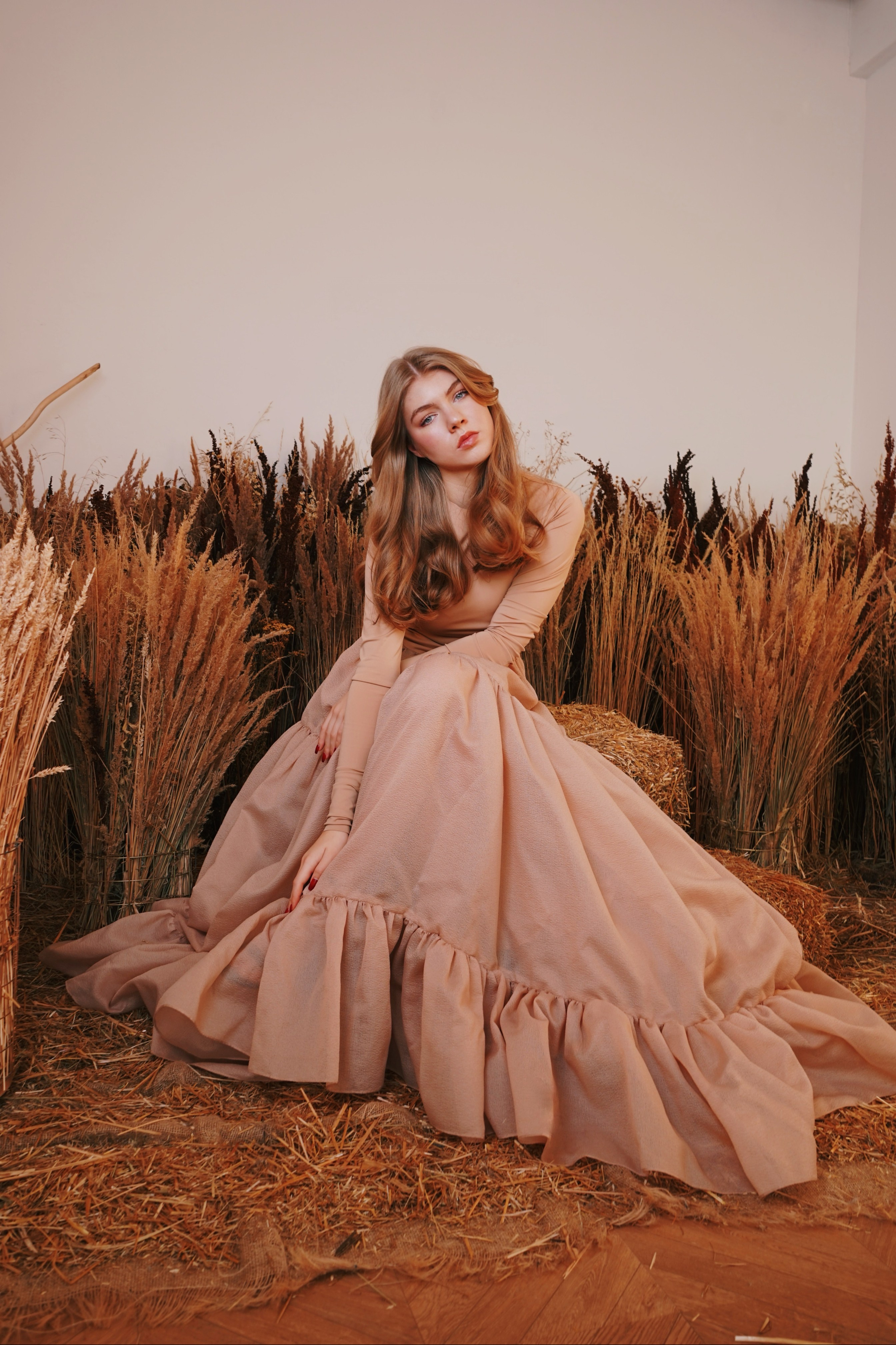 София, студия. Женский фотограф в Москве Уварова Анастасия