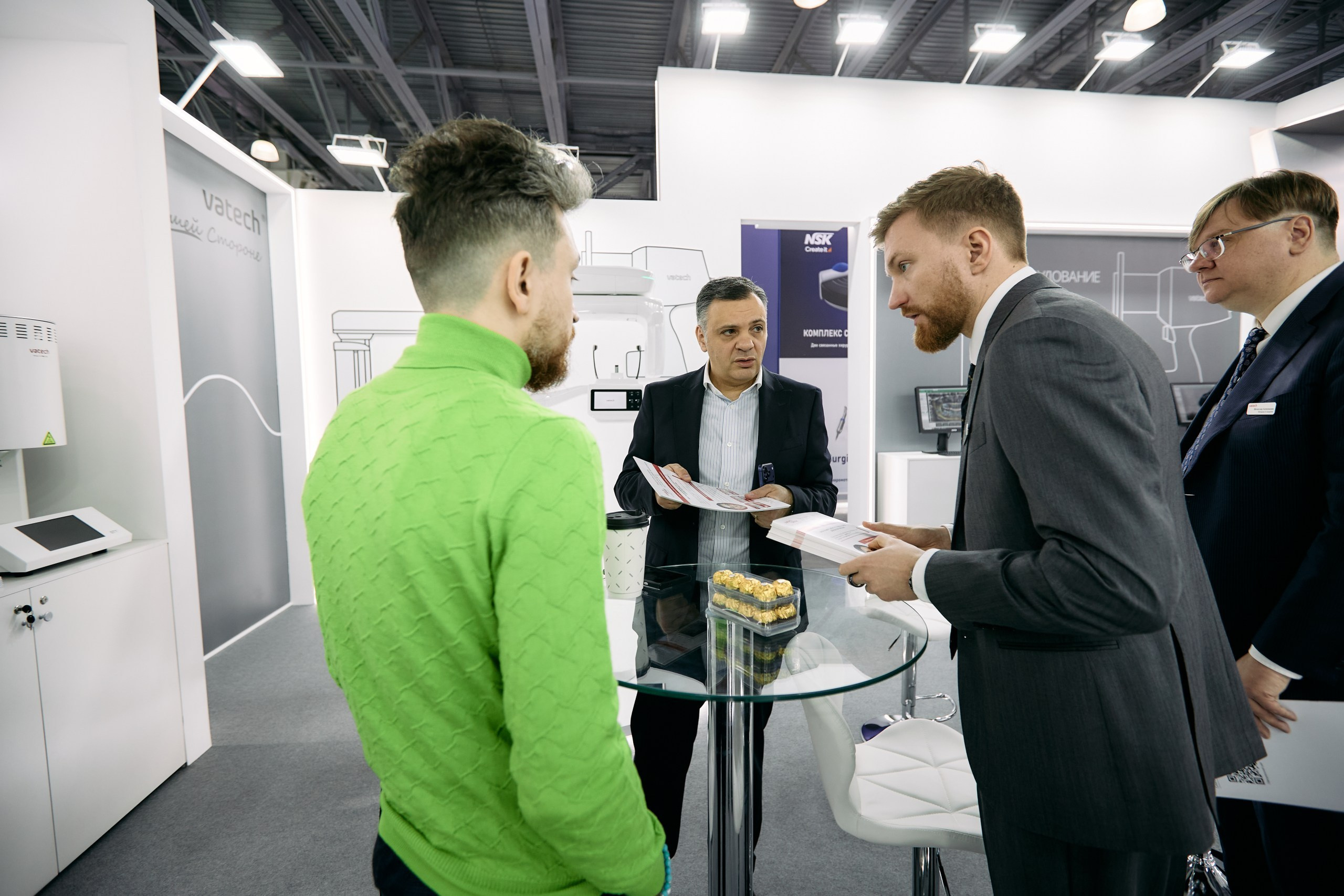 Дентал Салон 2026: Vatech. Свадебный и репортажный фотограф Дмитрий Кононенко