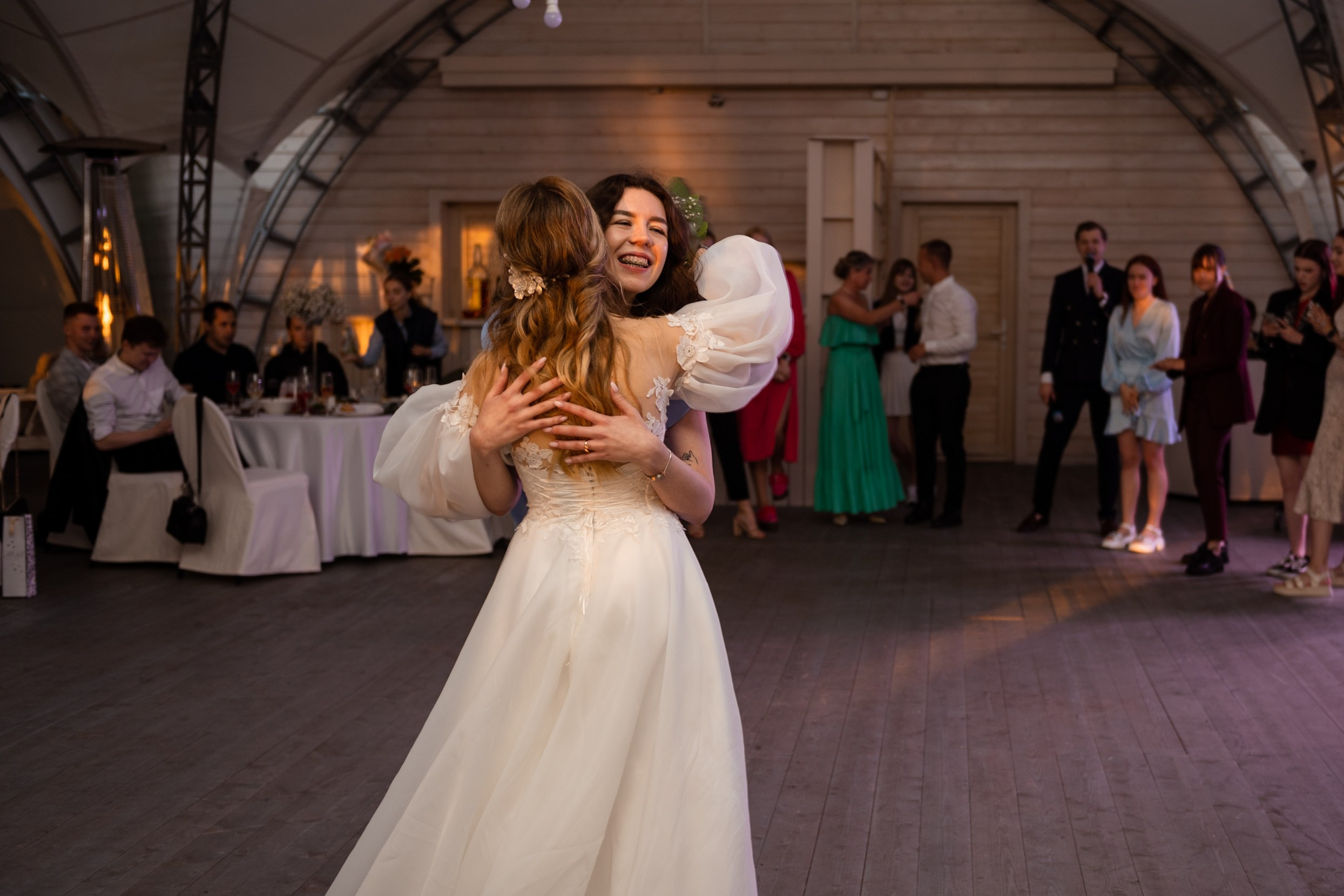 Весь день под дождем, вечером закат на озере. Свадебный и семейный фотограф София Невская