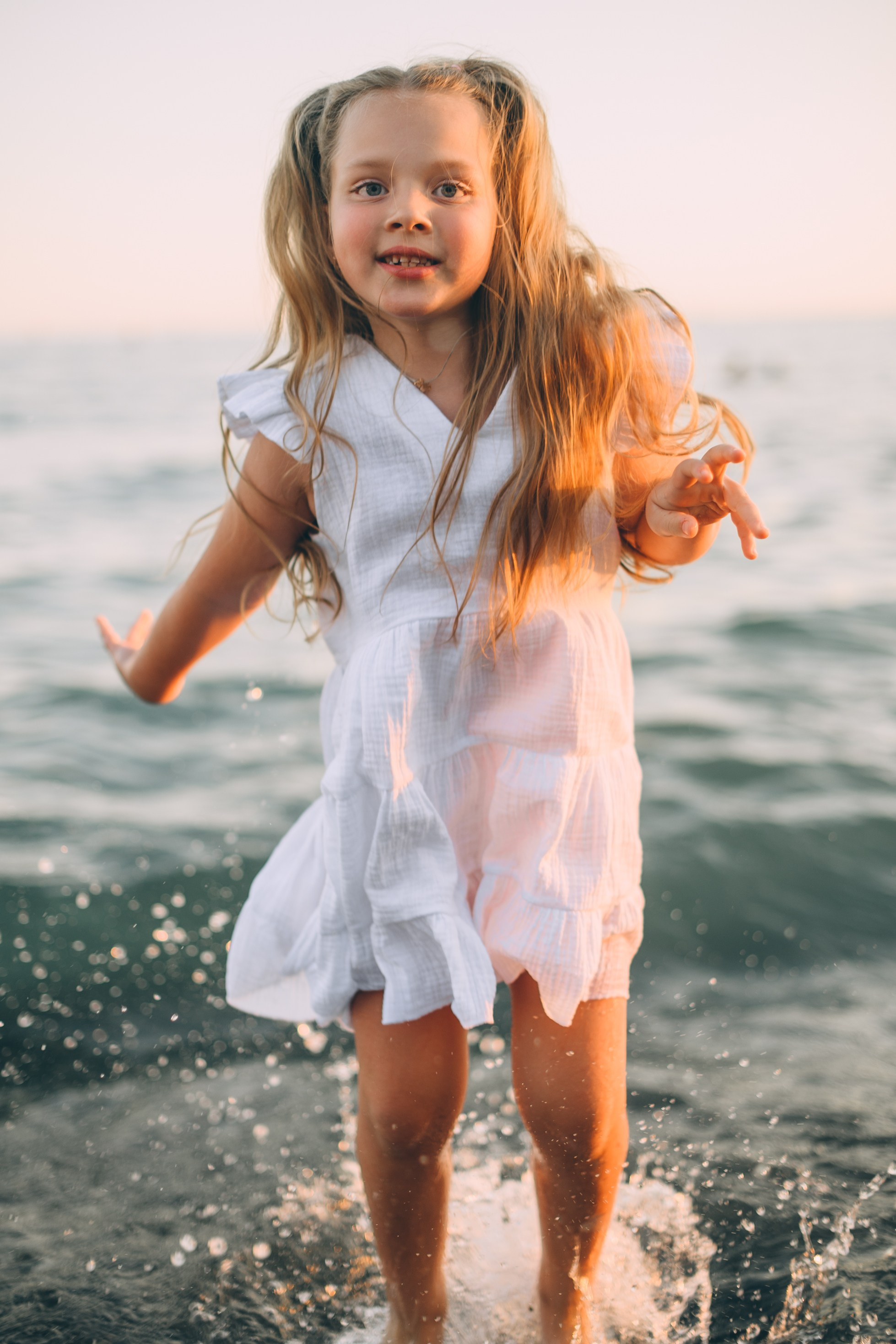 Игры на пляже) Центральный Сочи, пляж Цирк. Свадебный и семейный фотограф София Невская