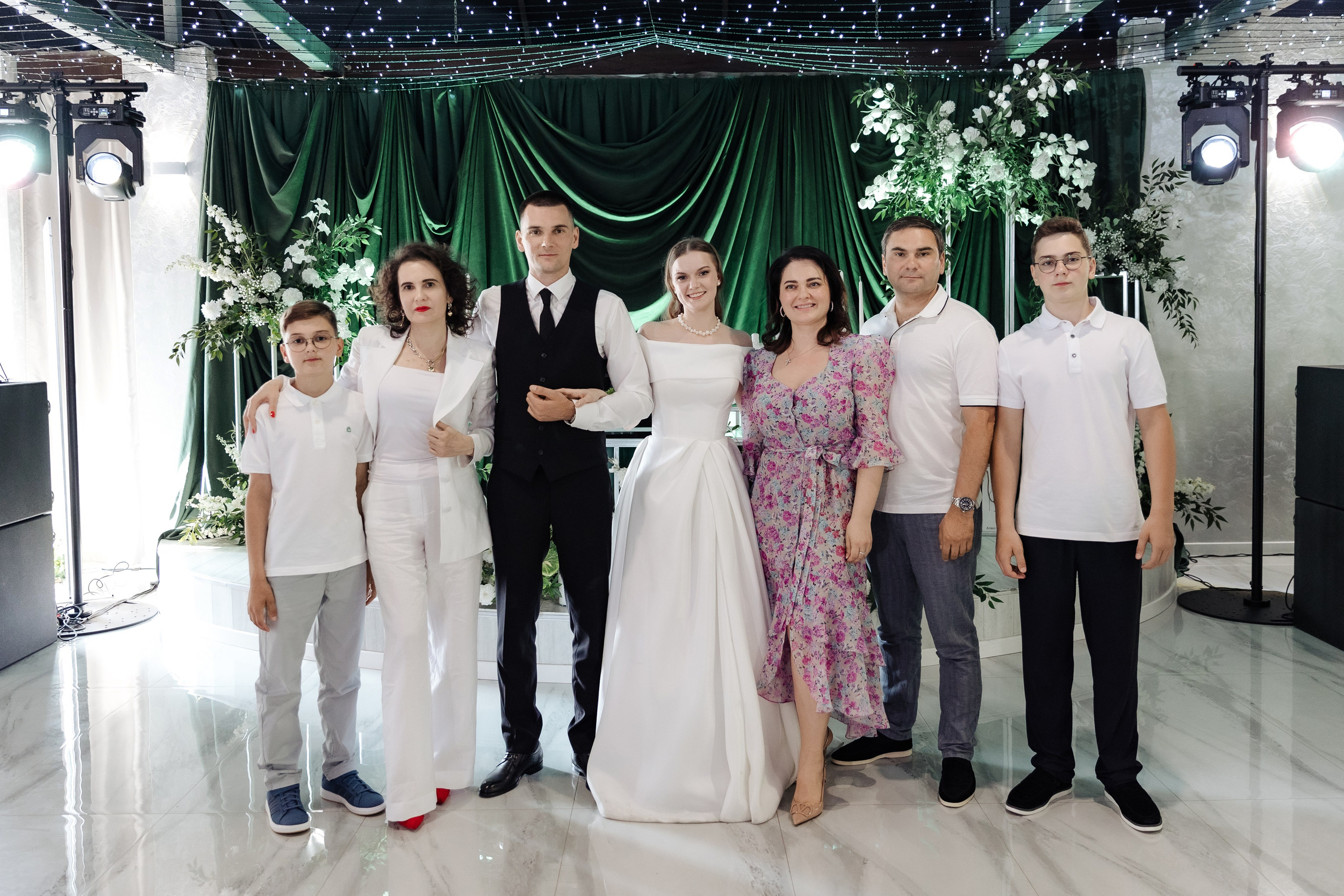 V & P. Фотограф Дзюба Марина. Свадебный фотограф