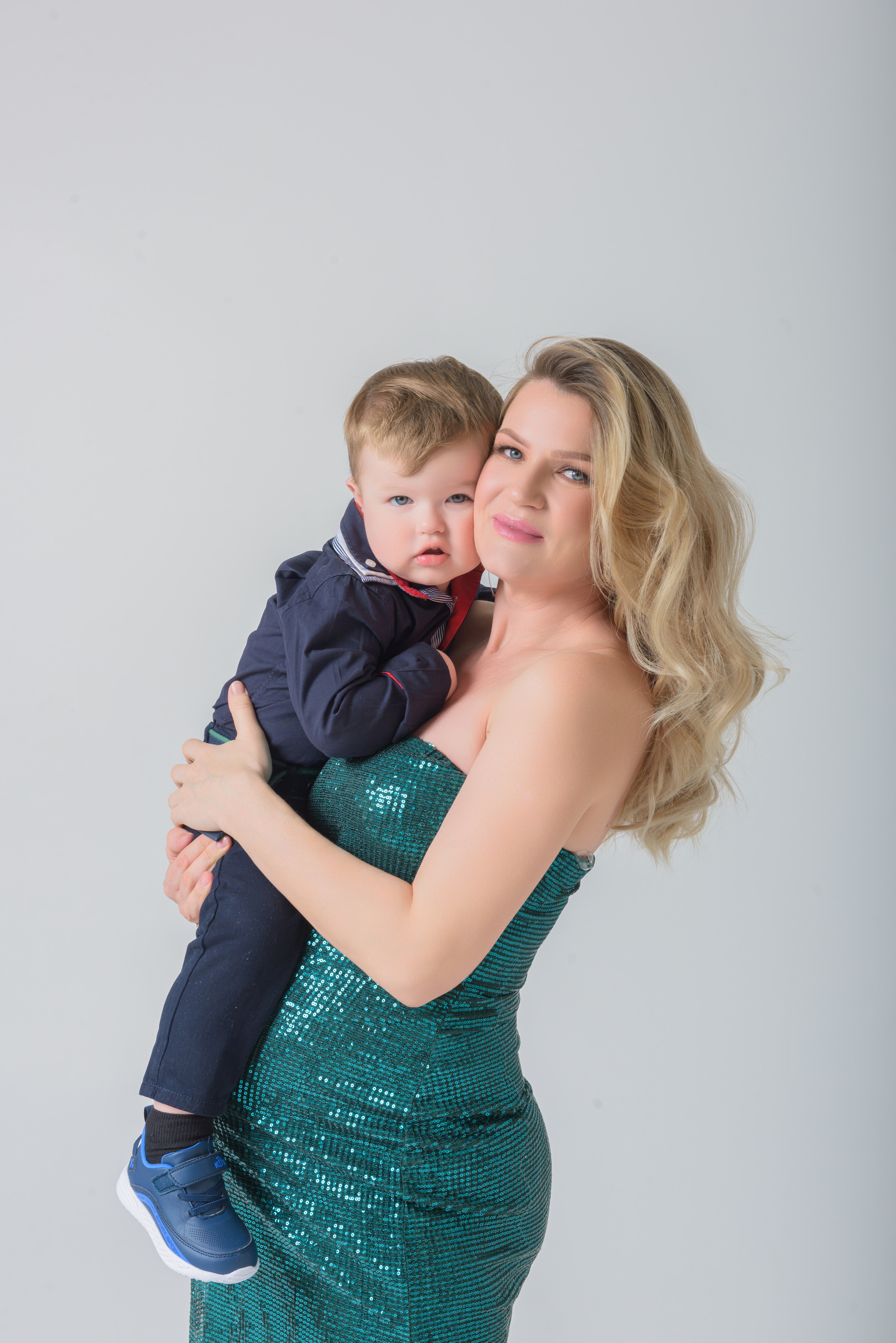 Анна, Евгений, Тема и еще кто-то очень сладкий. Семейный и свадебный фотограф во Владивостоке