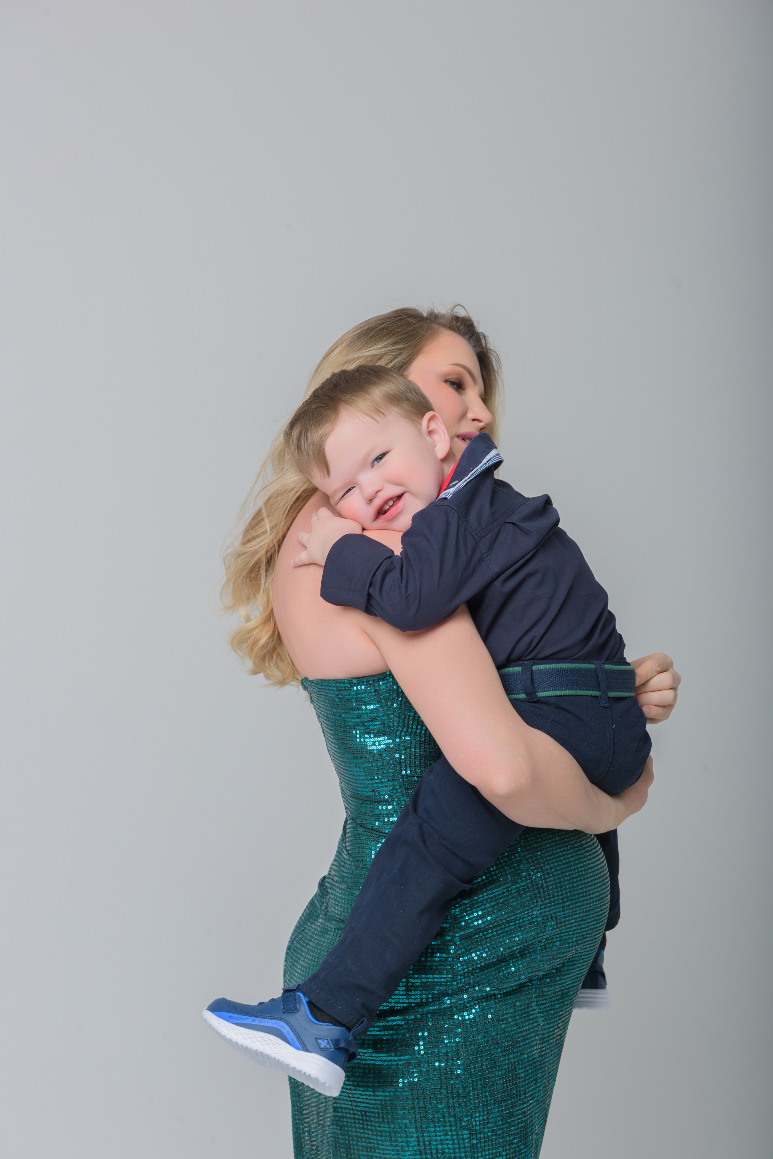 Анна, Евгений, Тема и еще кто-то очень сладкий. Семейный и свадебный фотограф во Владивостоке