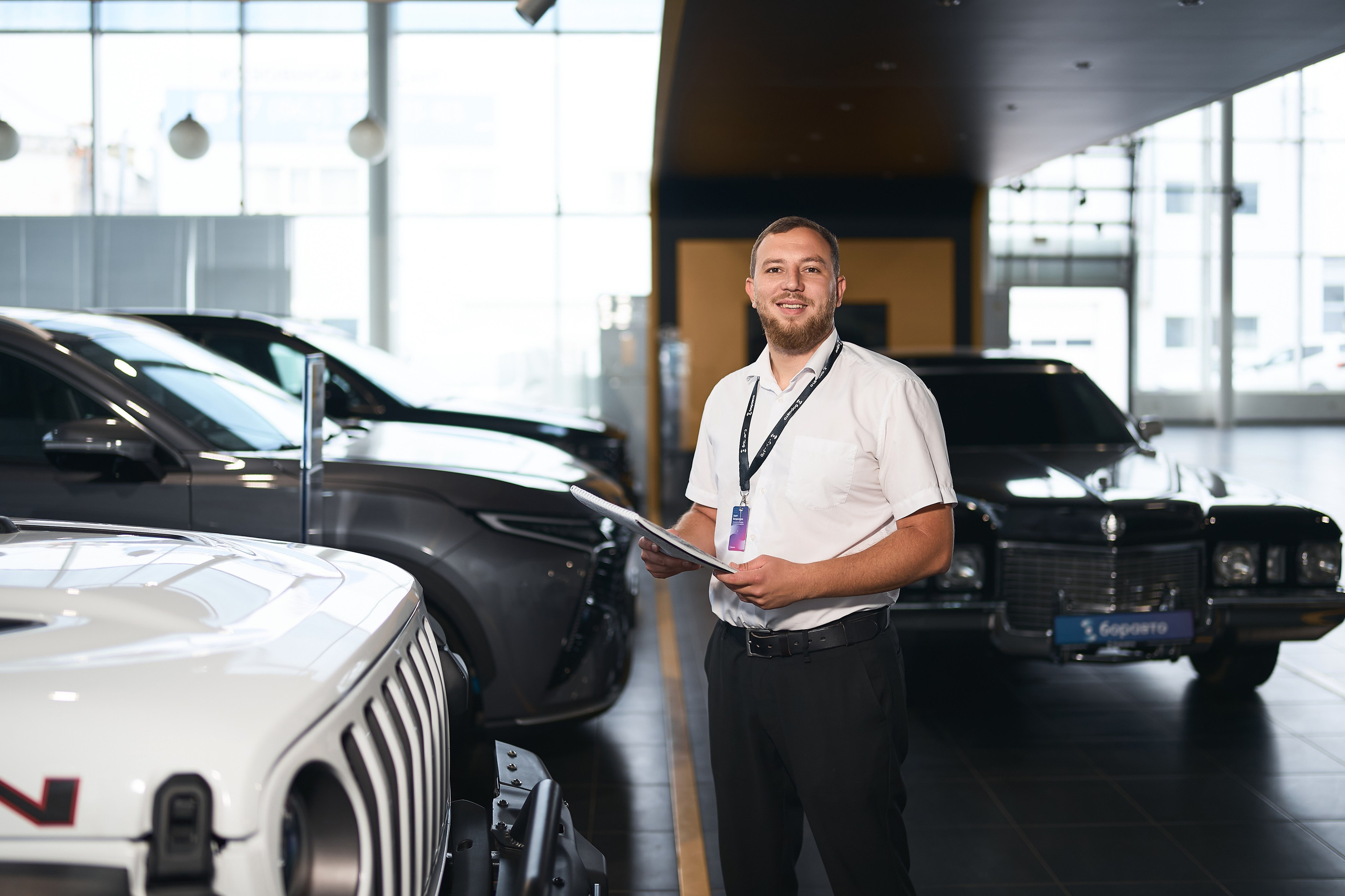 Автосалон «Боравто». Фотограф Олег Сотник