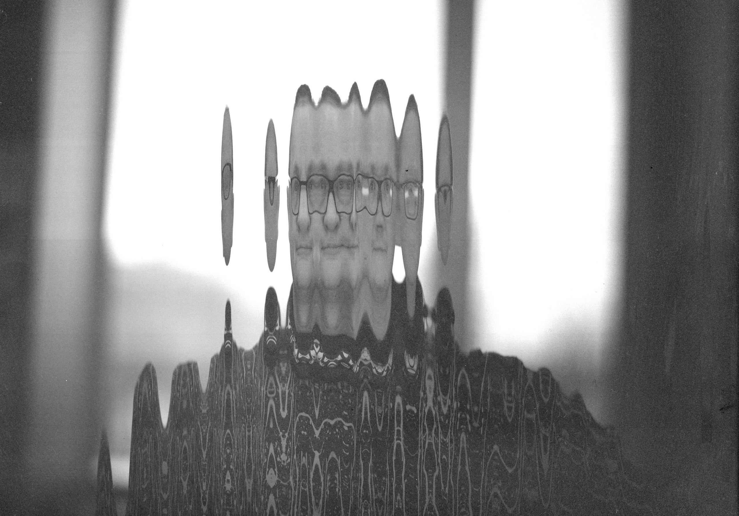 Хроно-камера «Буратино». Roman Hodirev is an esoteriologist, multidisciplinary artist, photographer and musician. Saint Petersburg, Riga