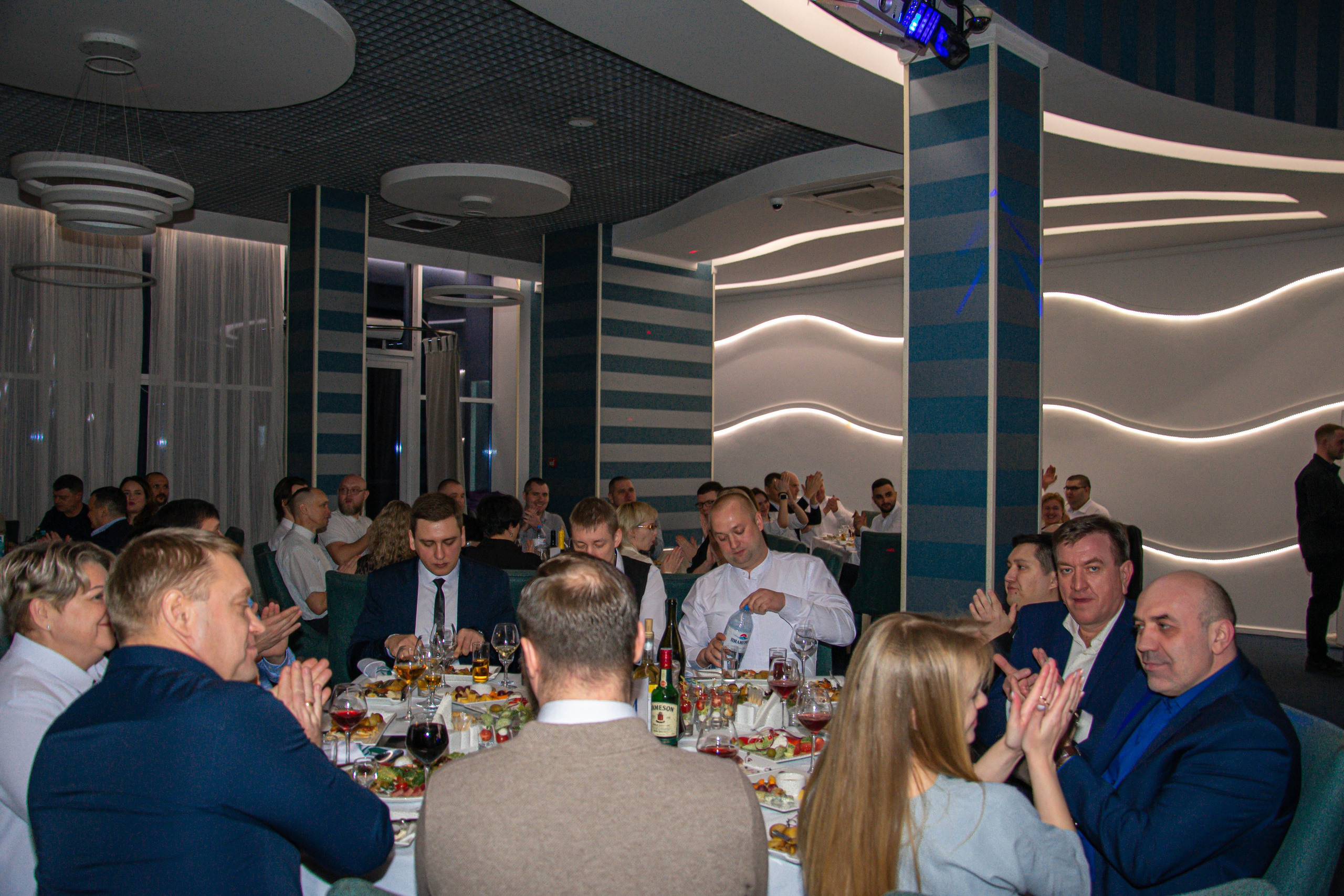 Корпоратив. Женский фотограф в Людиново и Киров