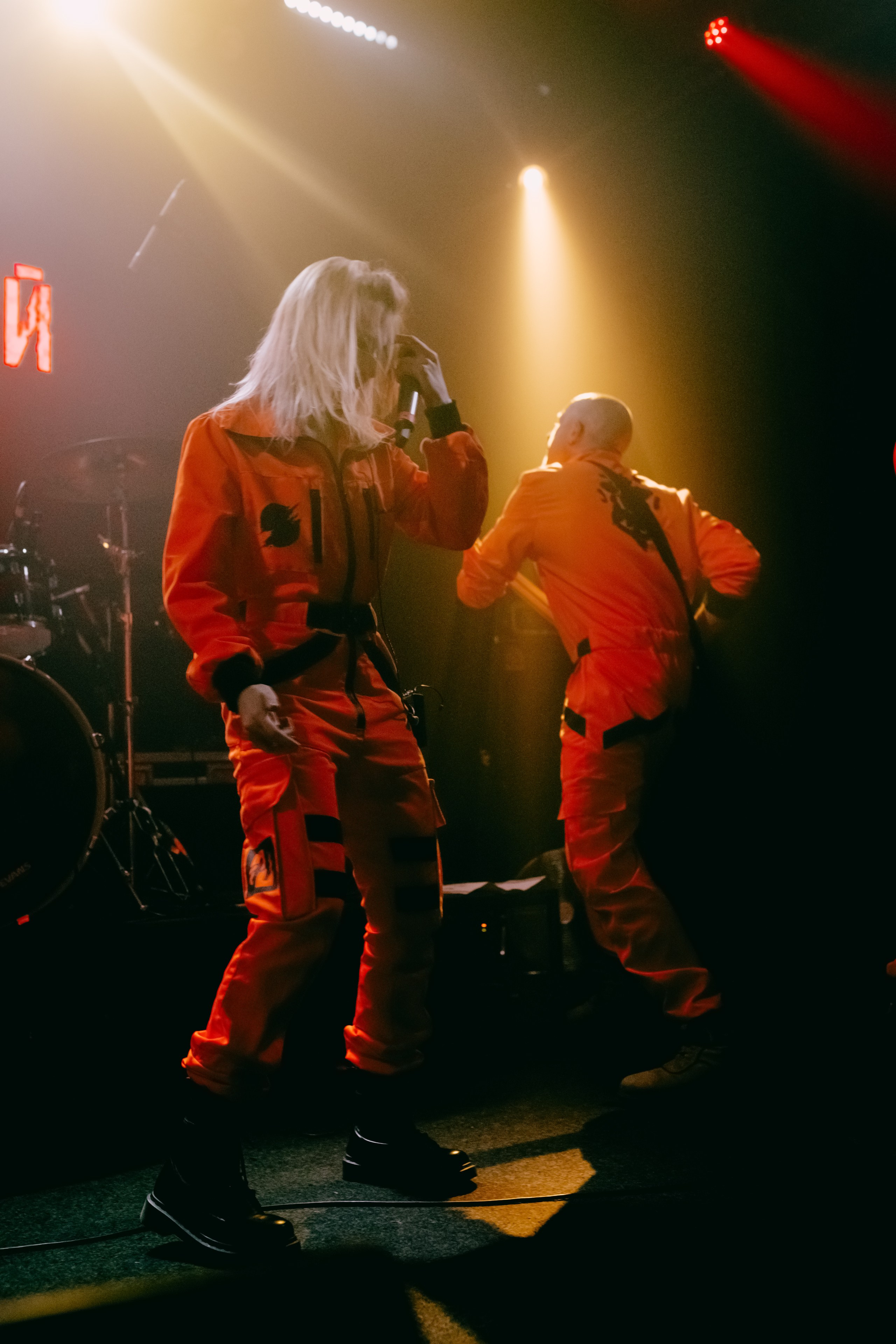 ПОСЛЕДНИЙ ПИОНЕР. Фотограф Елена Богачева (lenalena_na_na_na)