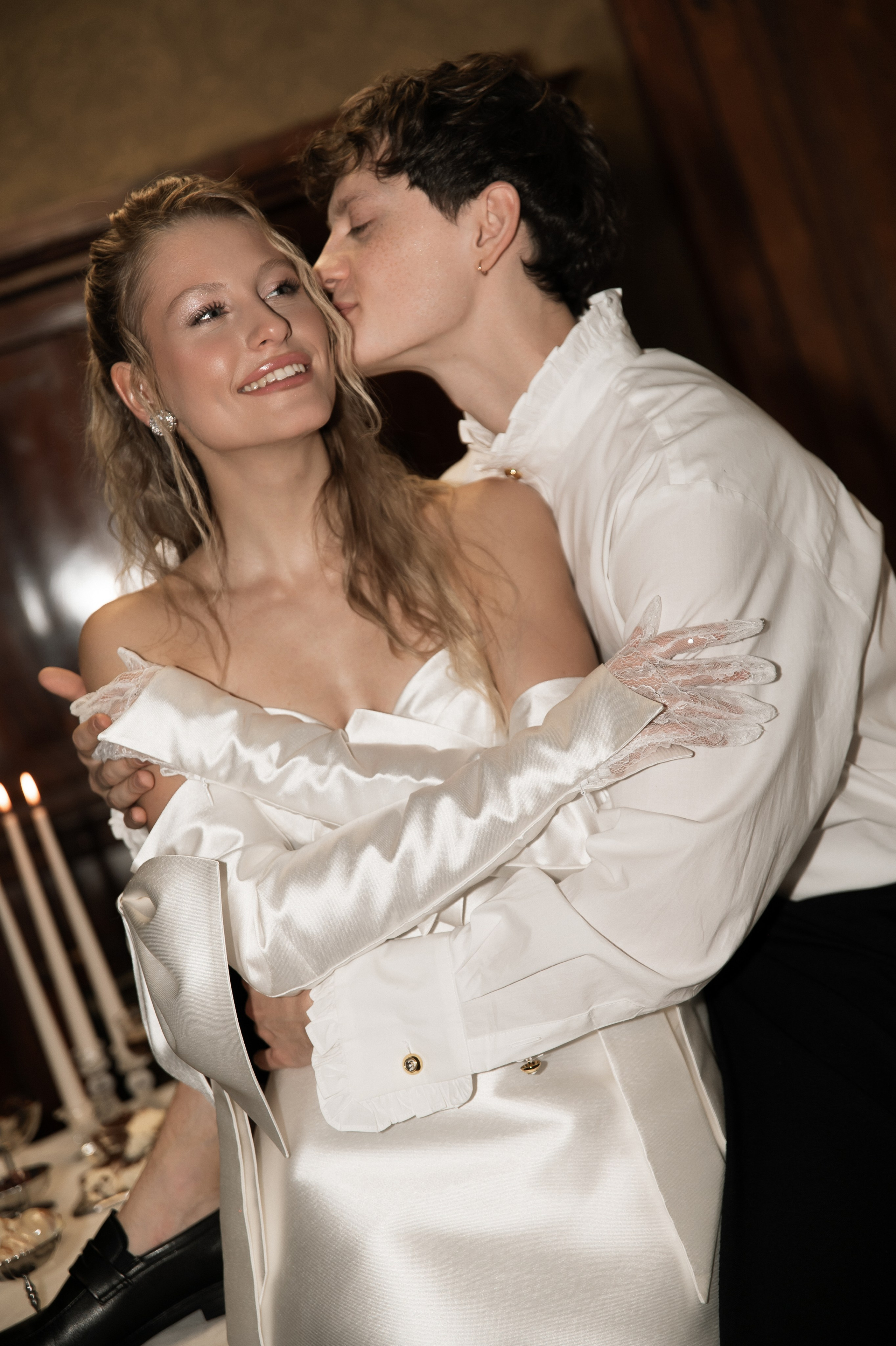 Свадебная съемка в исторической квартире на Чистых прудах. Ярослава Ерина — свадебный фотограф в Москве