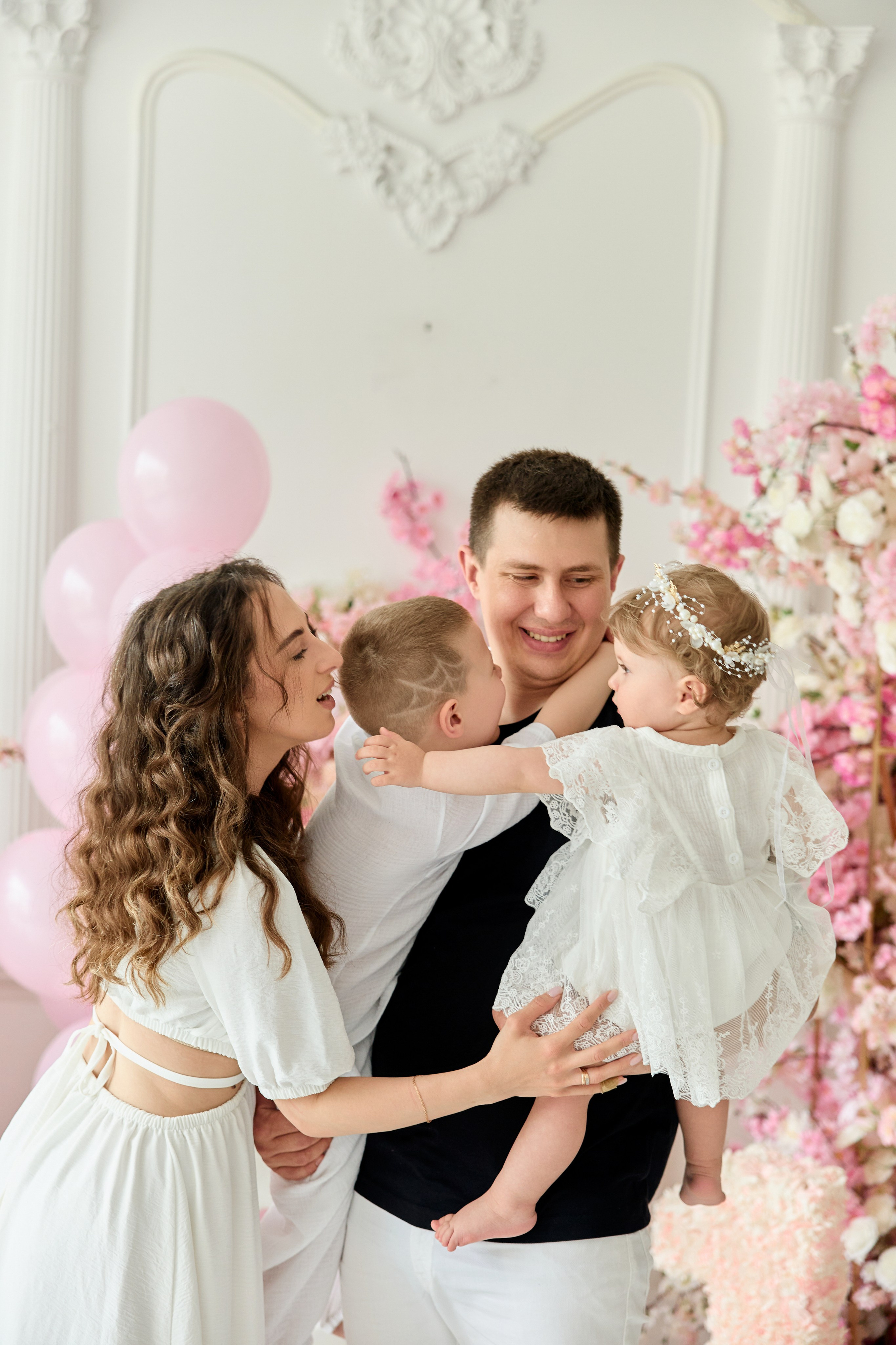 Евочка и родители 1 годик. Kharchenkotatianaweddingphoto