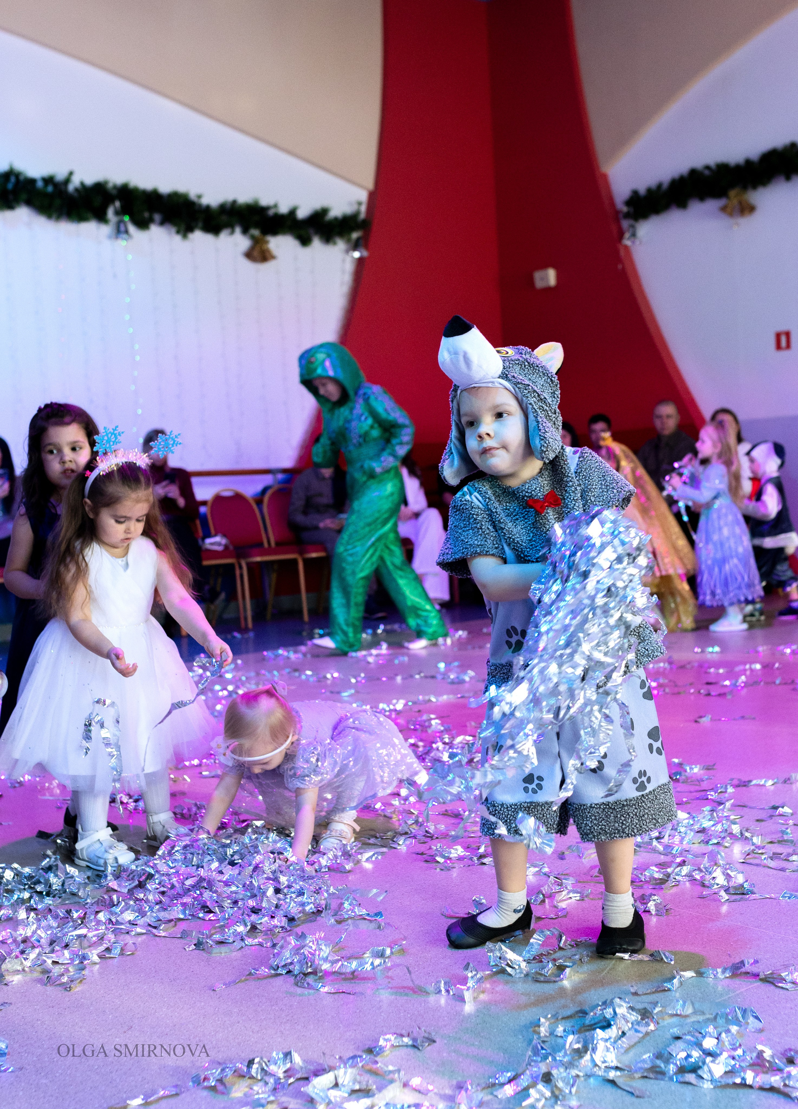 Утренник в ДОФ 04.01.25. Ольга Смирнова юрист, фотограф