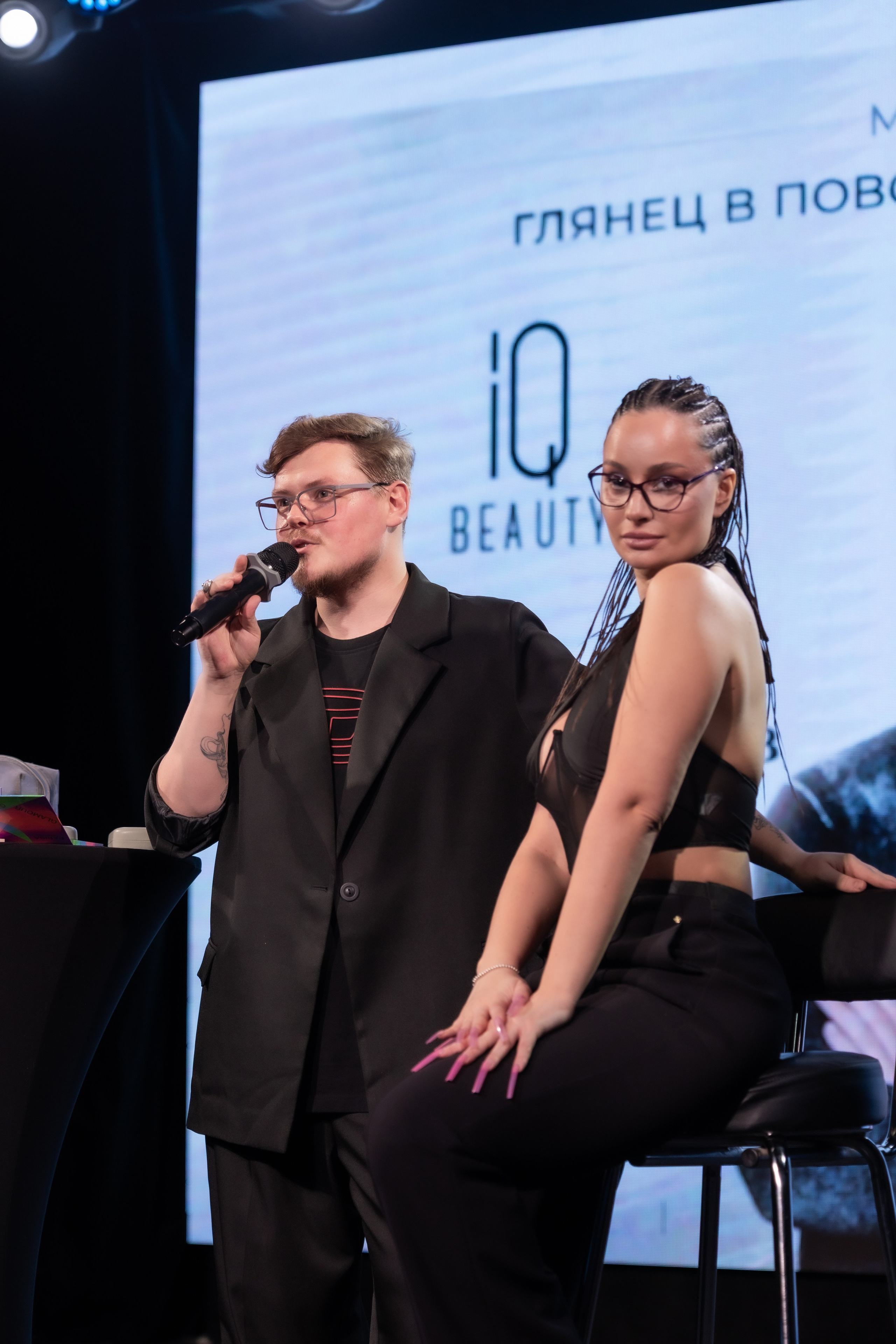 Мастер-класс по макияжу на Модной волне от Ивана Смирнова, звездного визажиста. Студия фото, видеографии и мультимедийного дизайна в Москве Multi Frame Studio