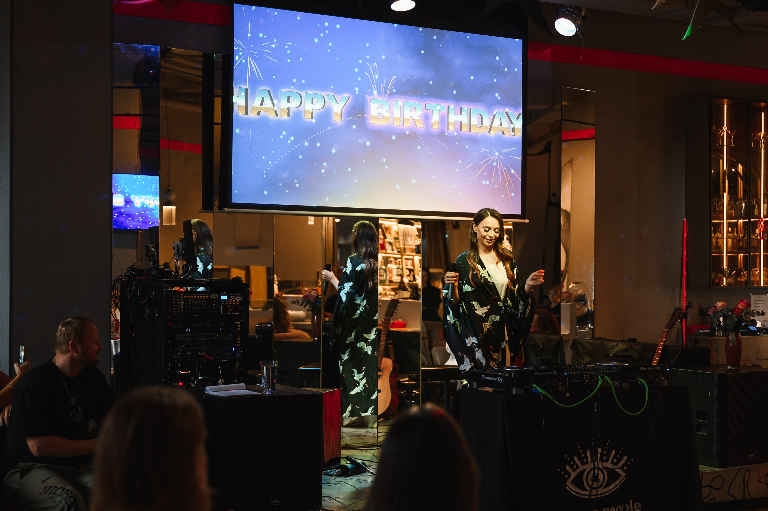 День рождения в формате выступления. Wedding and family photographer USA