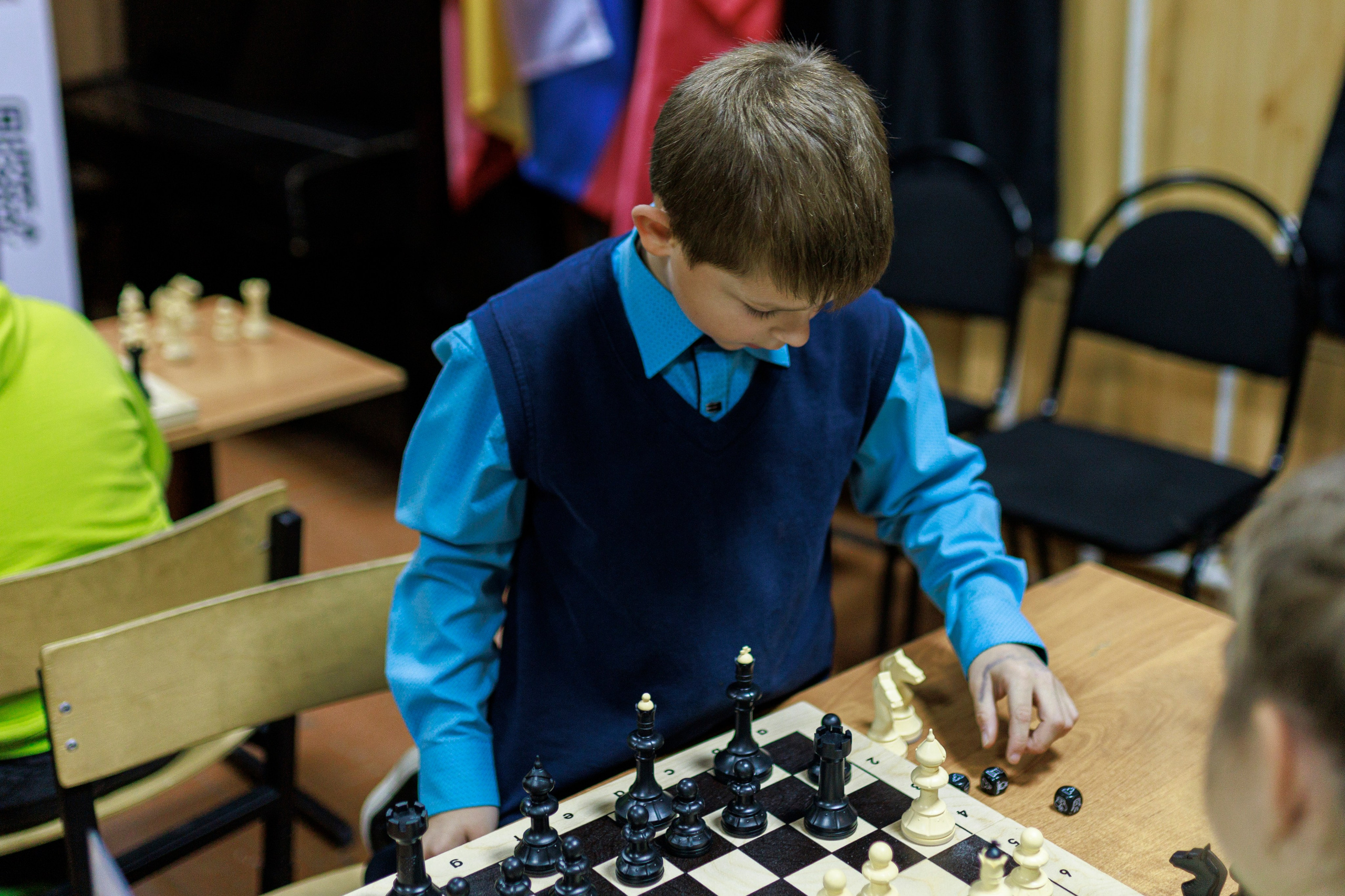 Репортажная сьёмка игры в шахматы в детском доме. Семейный и детский фотограф в Рязани Васюгова Мария