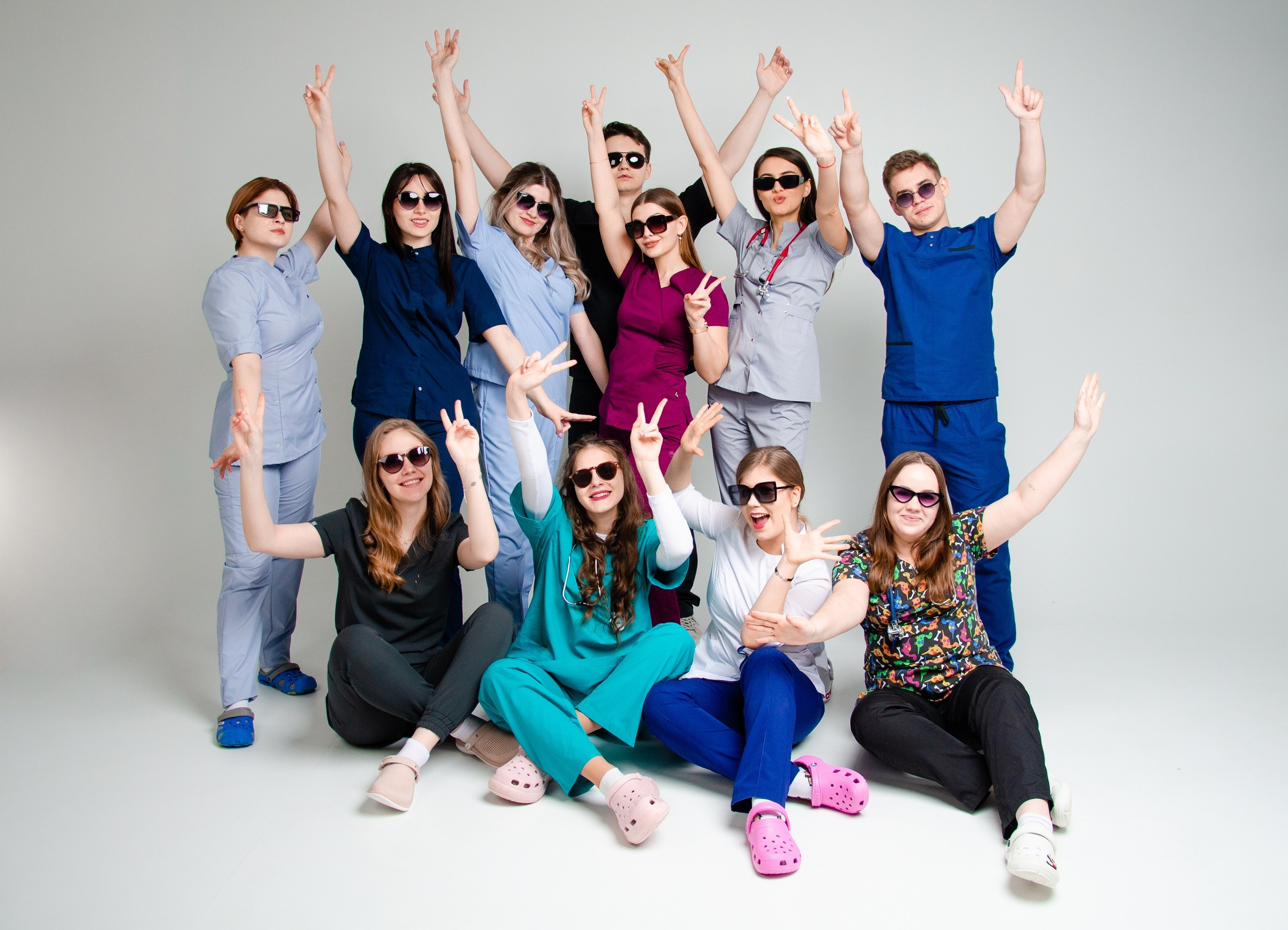 Выпускная фотосессия. ФОТОГРАФ ВОЛГОГРАД ПОЛИНА ЗОЛОТЫХ