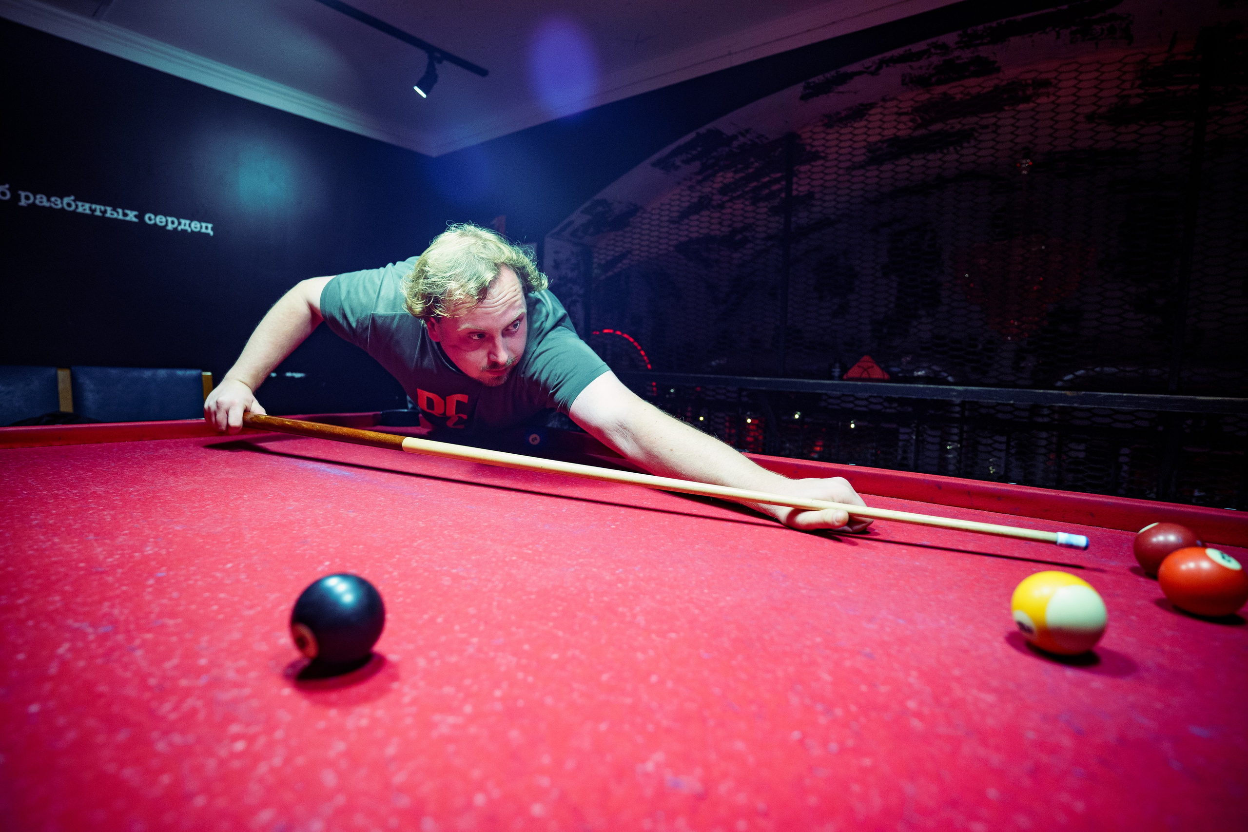 Из Сибири с любовью. Бар разбитых сердец. Концертный и репортажный фотограф в Санкт-Петербурге Слава Пахомов