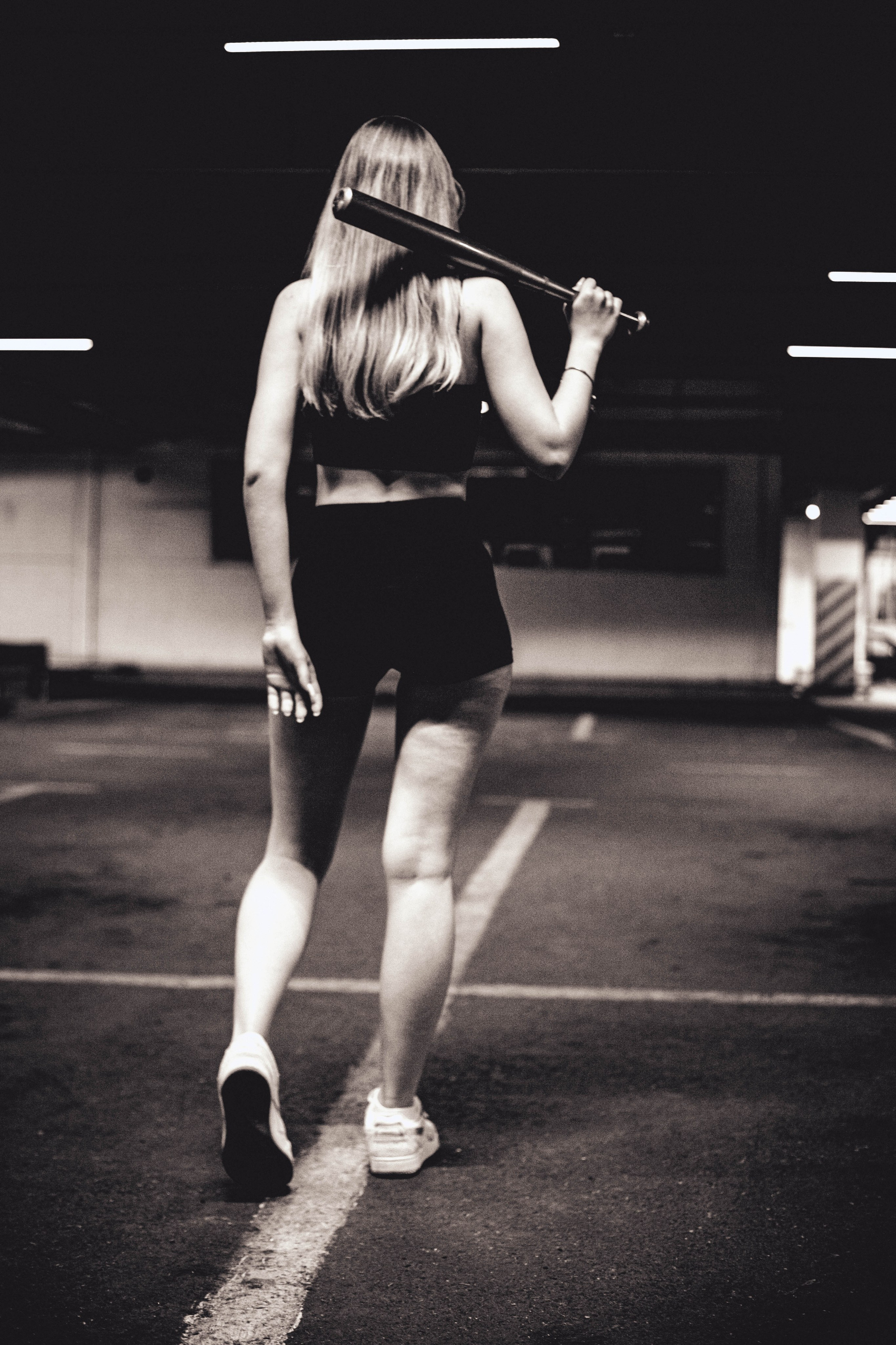 «Тайны парковки глазами тележки». Уличный фотограф Города N