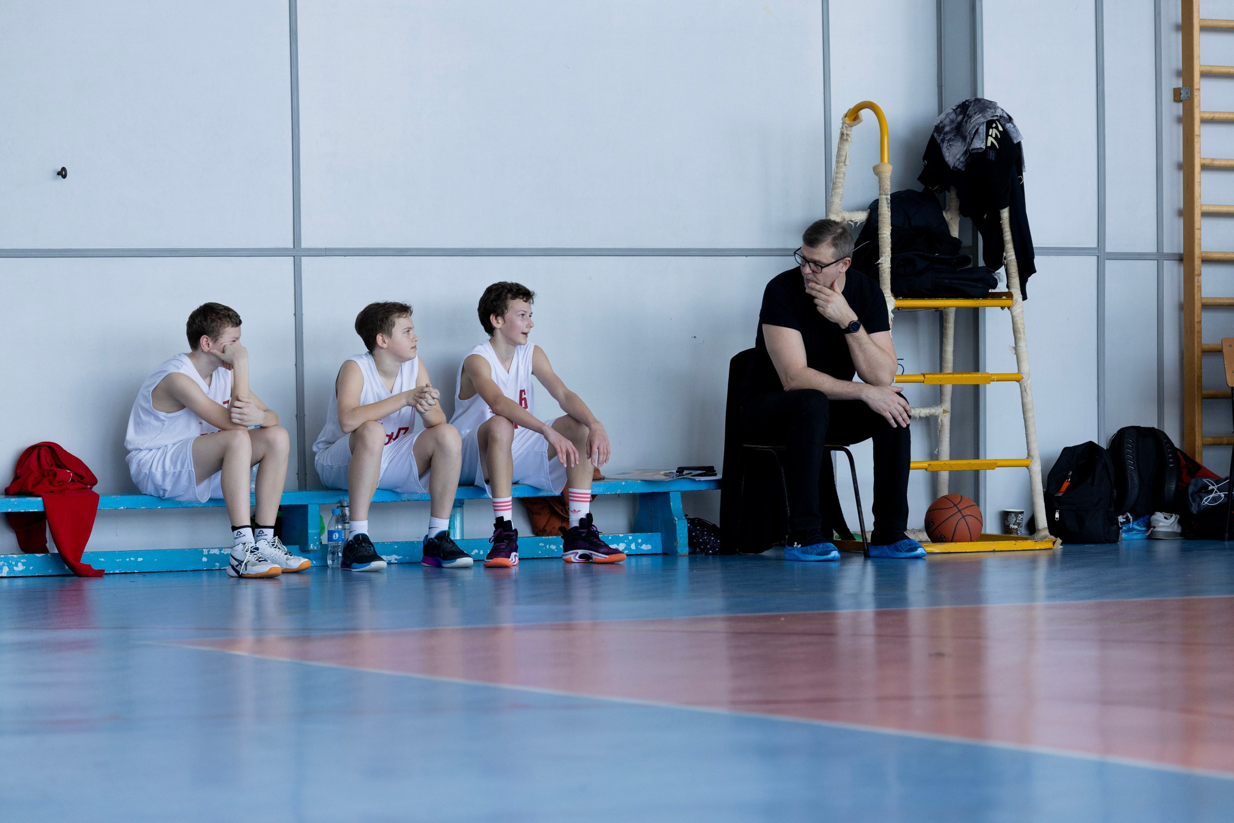 Соревнования по баскетболу среди школьников. Репортажный и портретный фотограф в Владивостоке