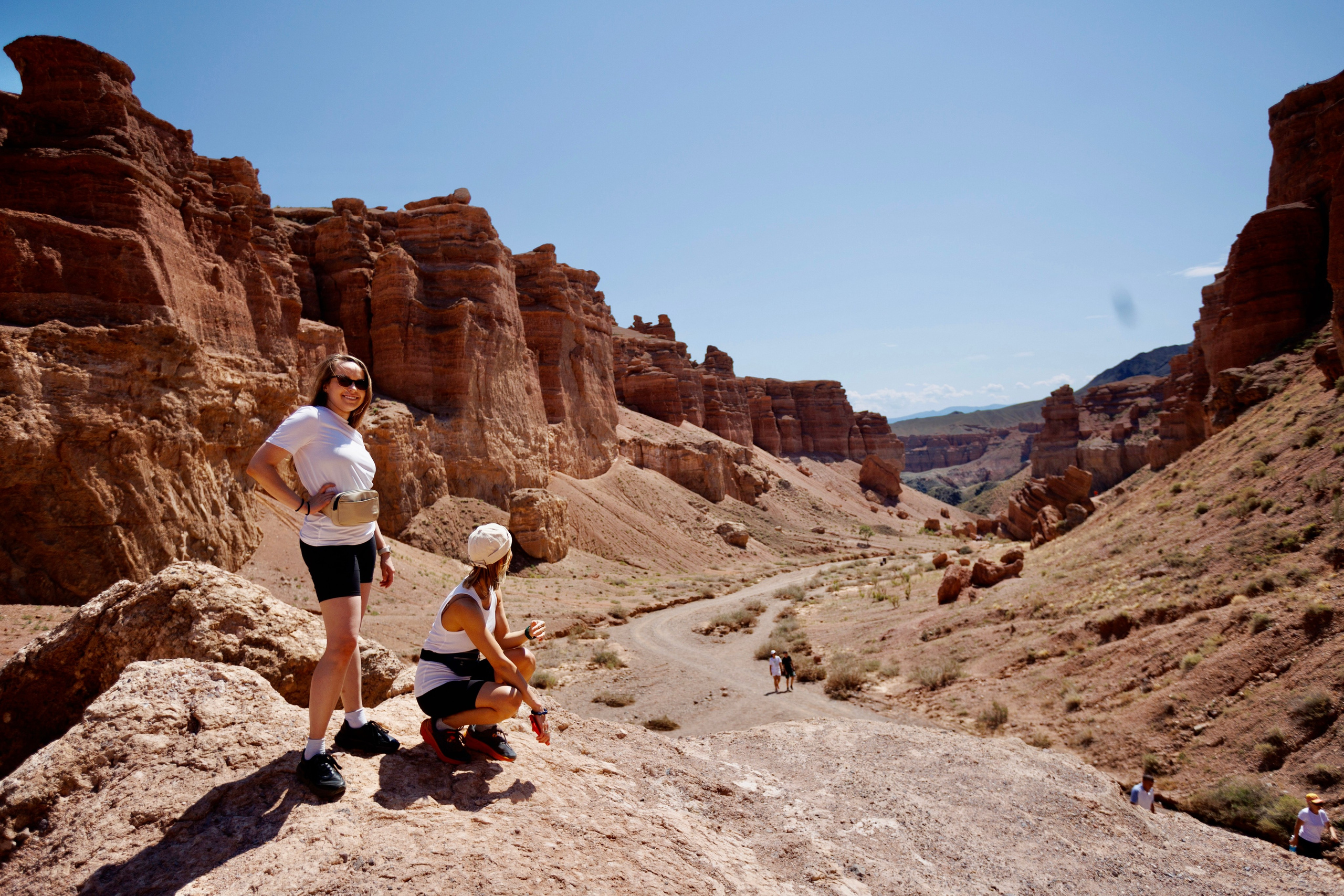 Чарынский и Чёрный каньоны, озера Кольсай и Кайинды. Экскурсии и туры по Алматы