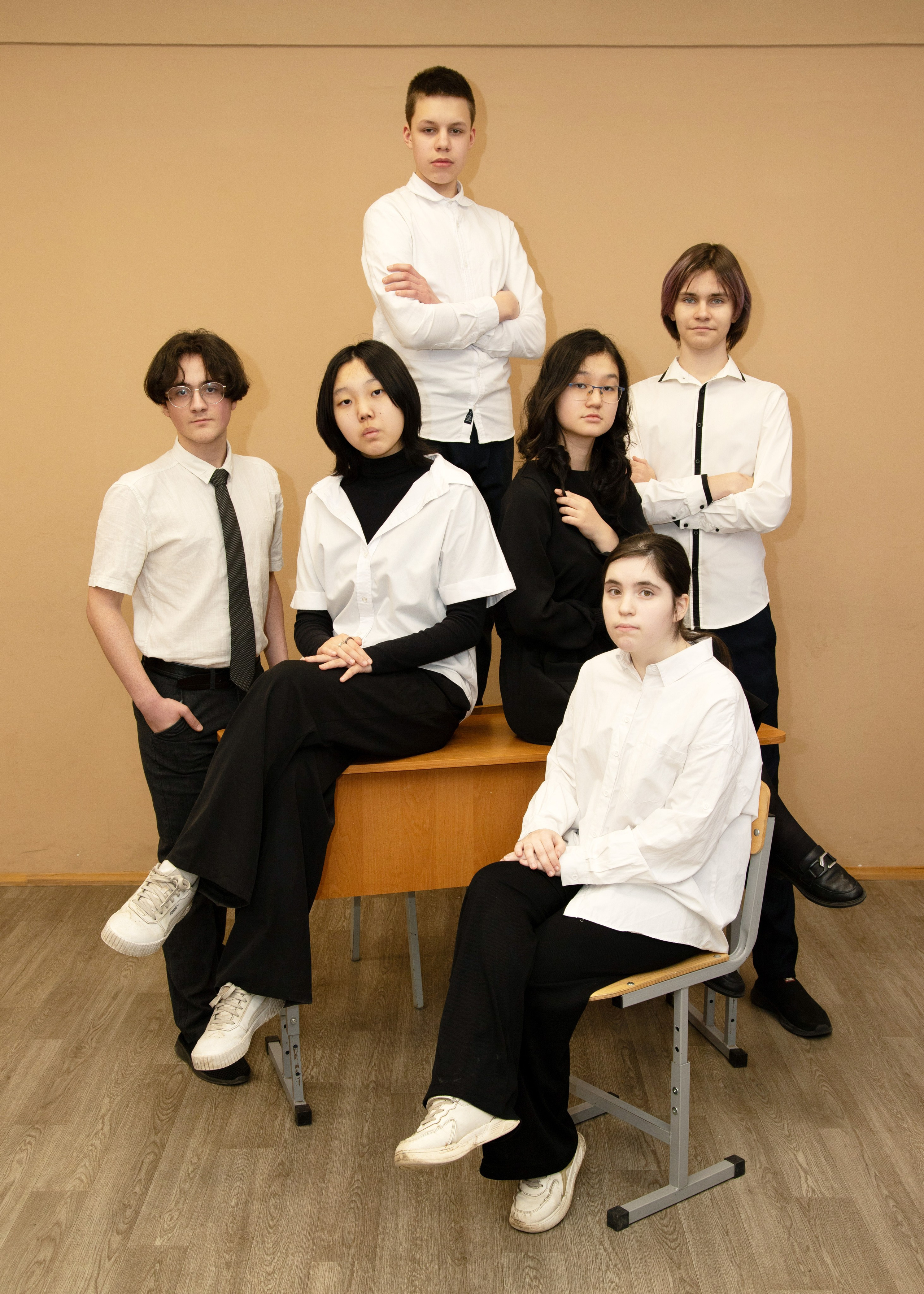 Групповая фотография. Средняя школа. 9 класс. Фотограф Игорь Полозов