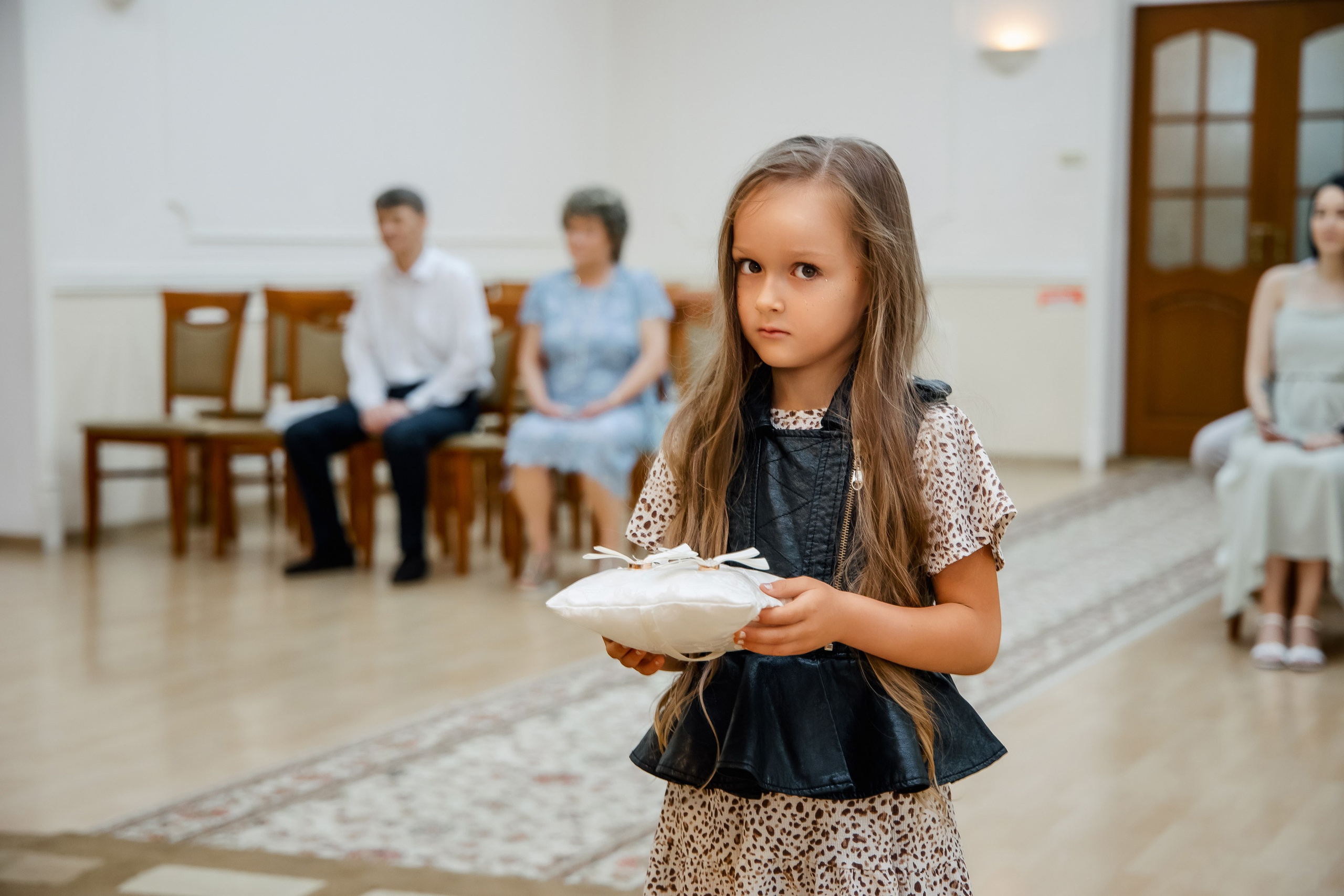 Степан и Ульяна. Утро. Загс. Прогулка. Дождь и солнце. Свадебный фотограф в Хабаровске