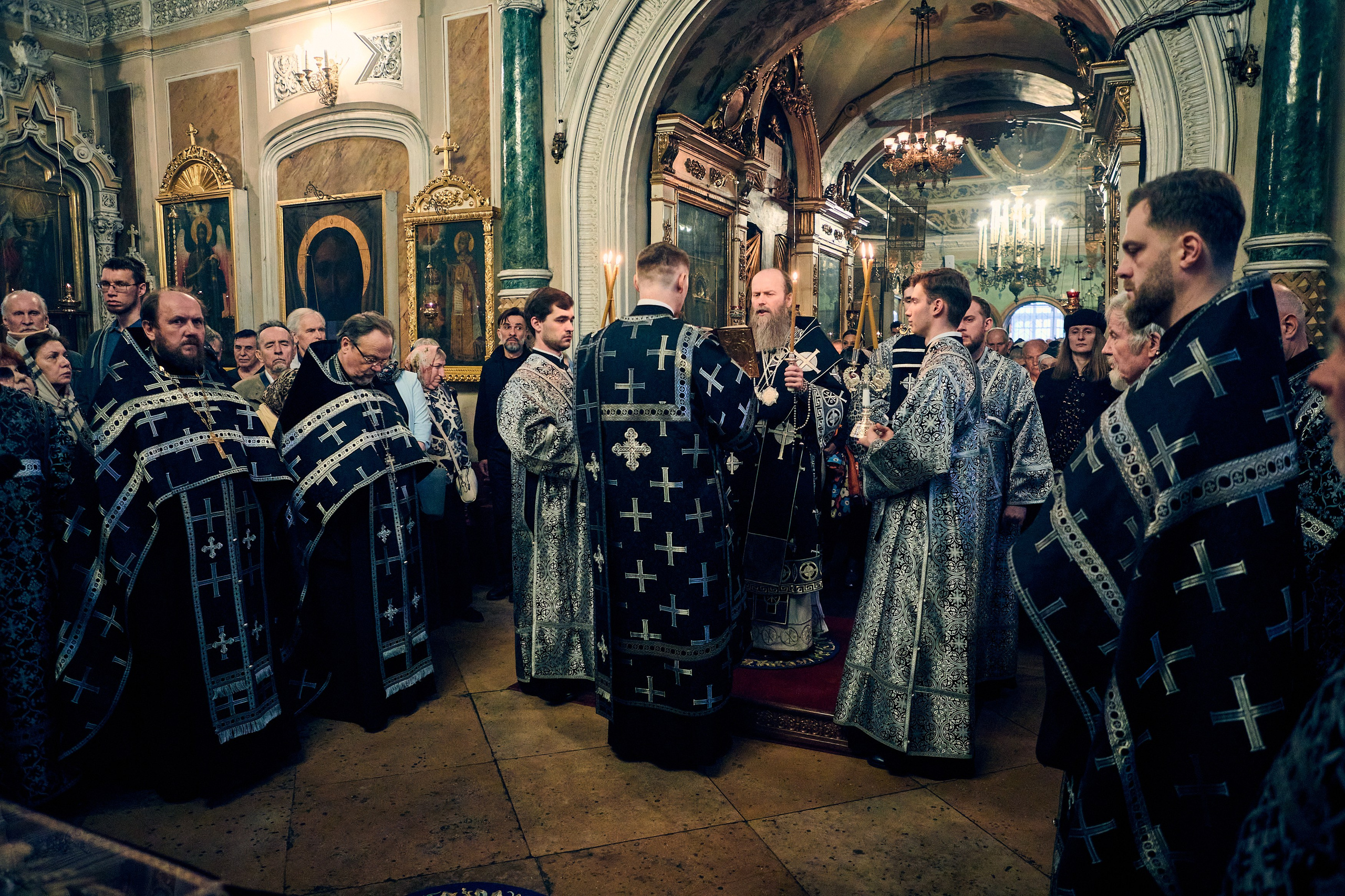Утреня. Погребение Спасителя. DMITRY MOISEENKO — фотограф, художник, топ-стилист