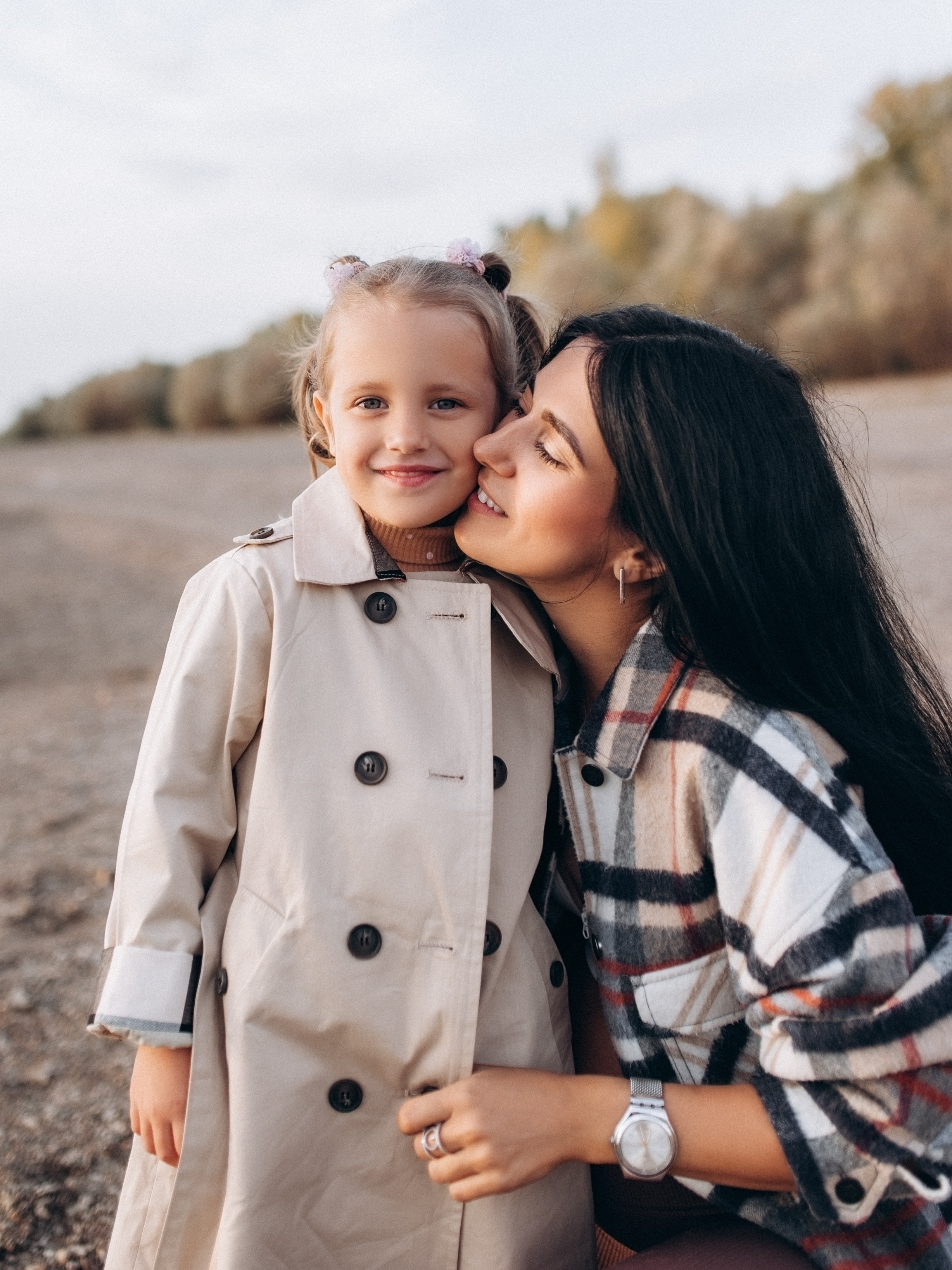 Паша, Оля и Вика. Прогулка. Главная