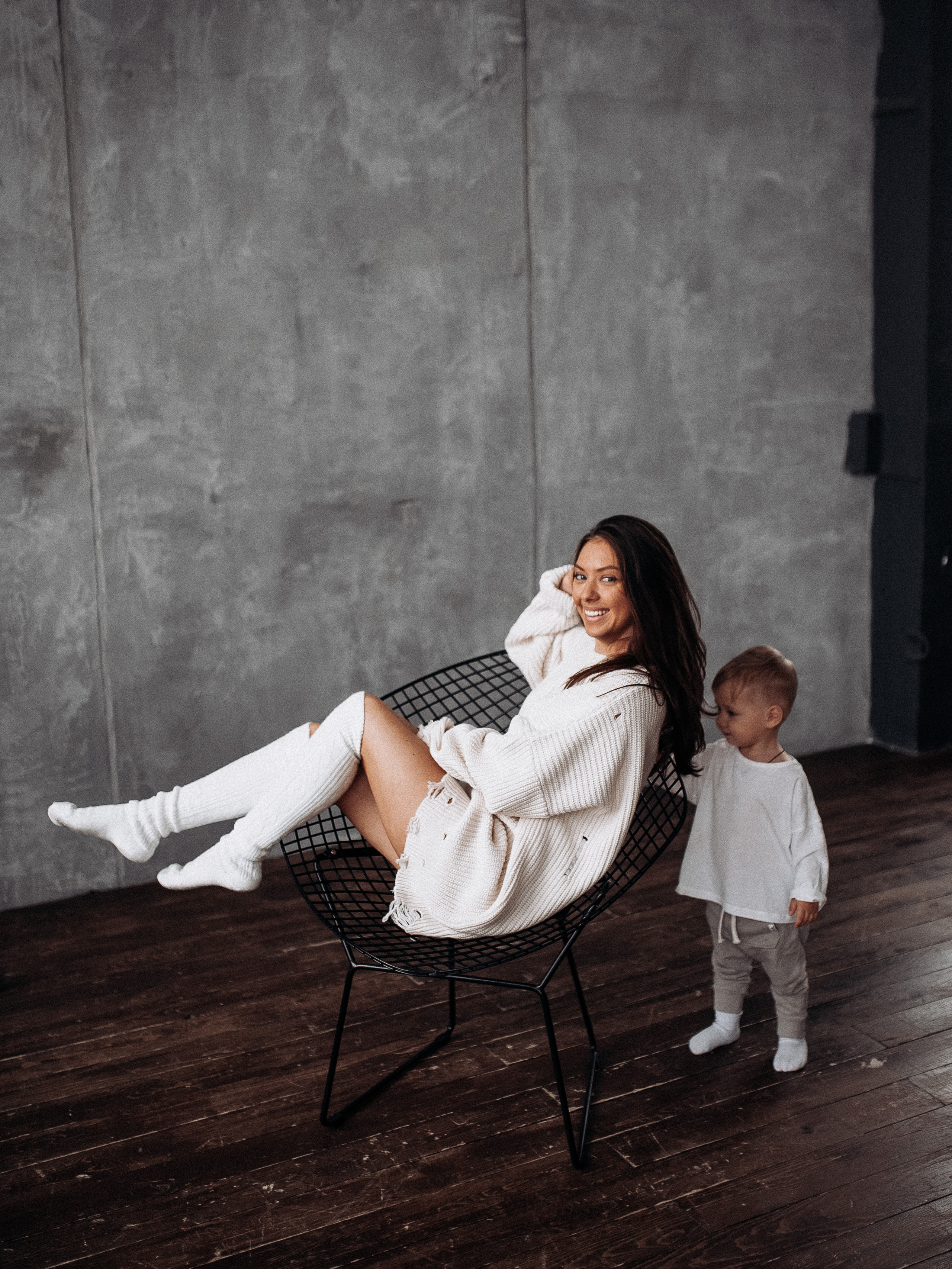 Вика и Матвей. Новогодняя. Главная